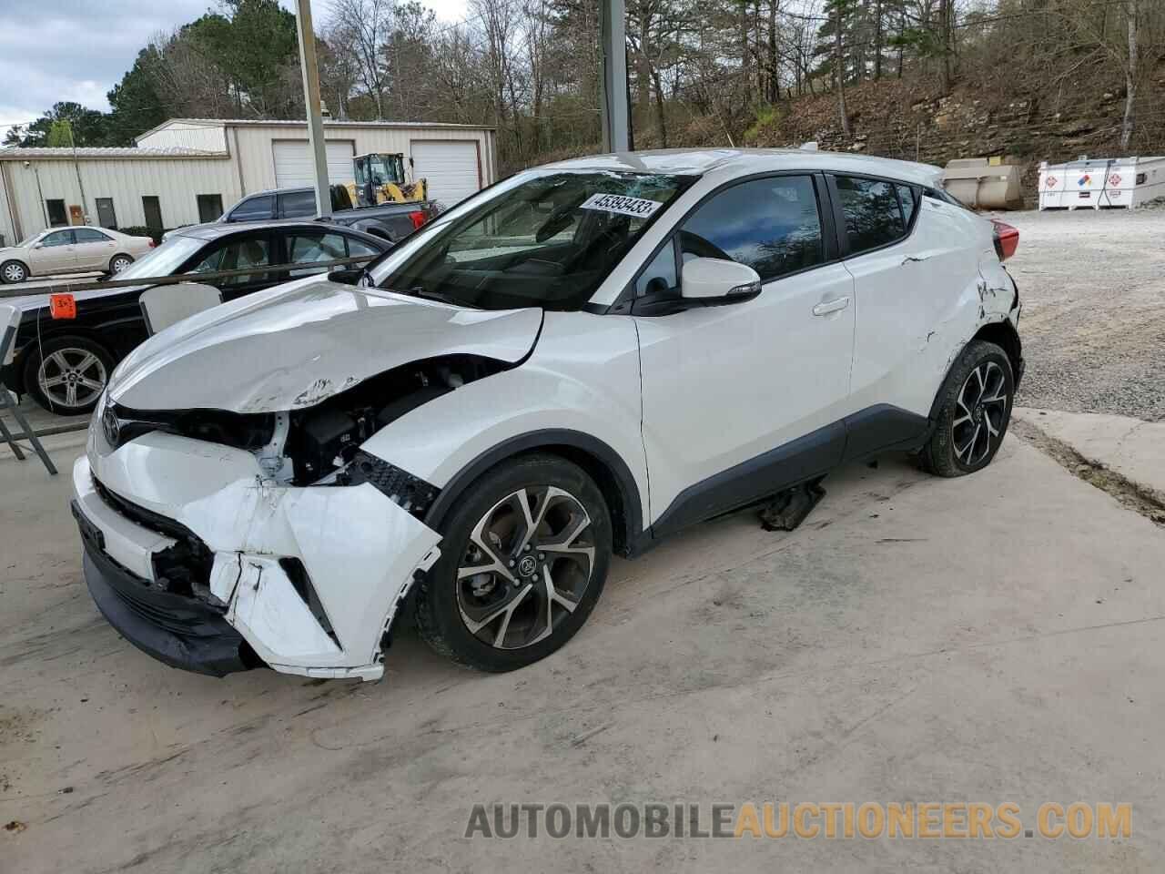 NMTKHMBX8JR041749 TOYOTA C-HR 2018