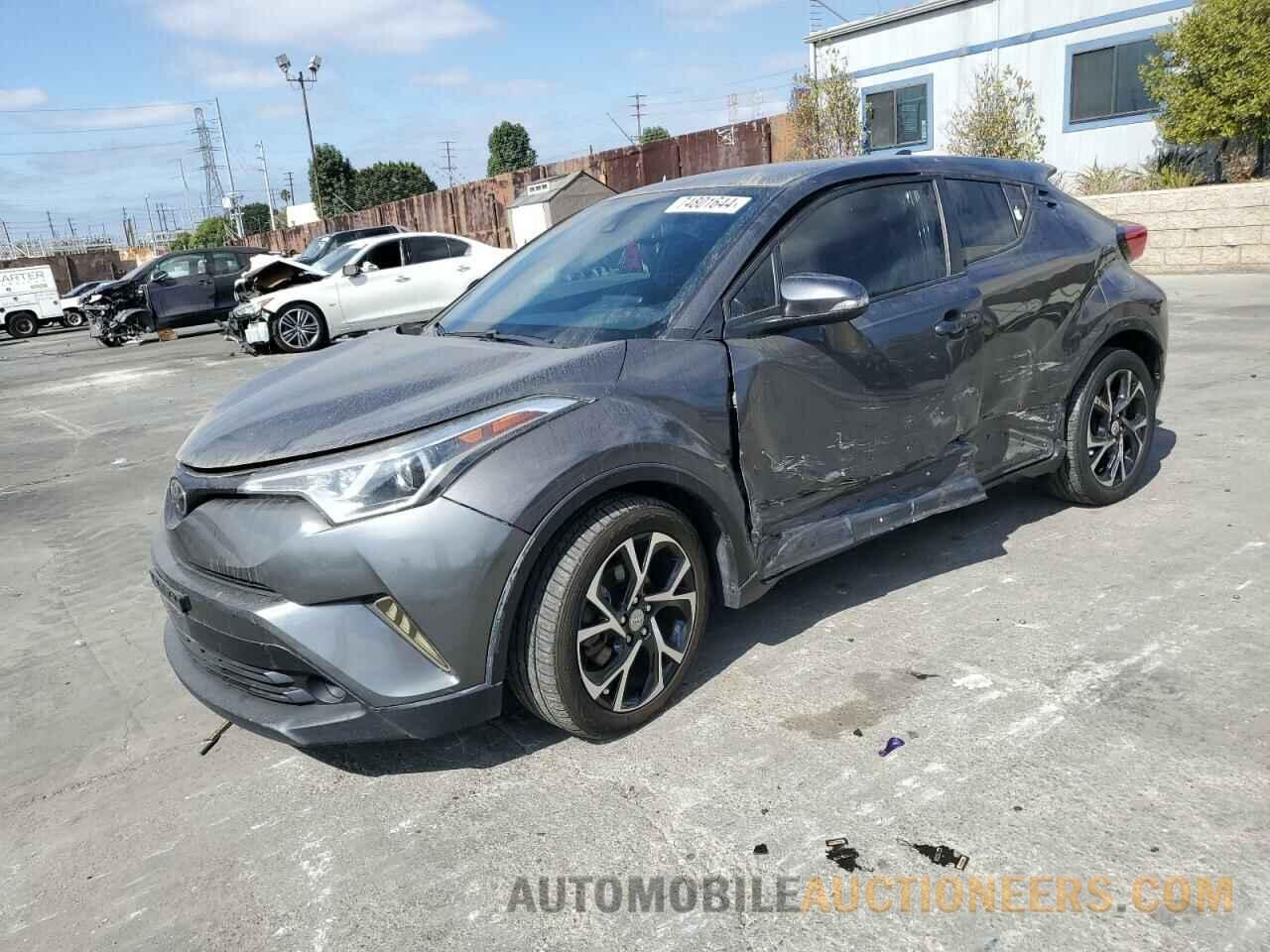 NMTKHMBX8JR043145 TOYOTA C-HR 2018