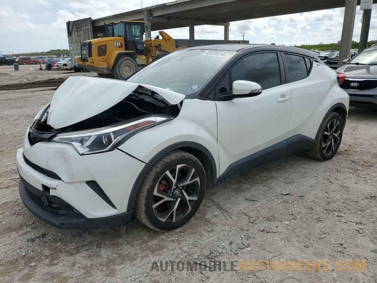 NMTKHMBX8JR049110 TOYOTA C-HR 2018