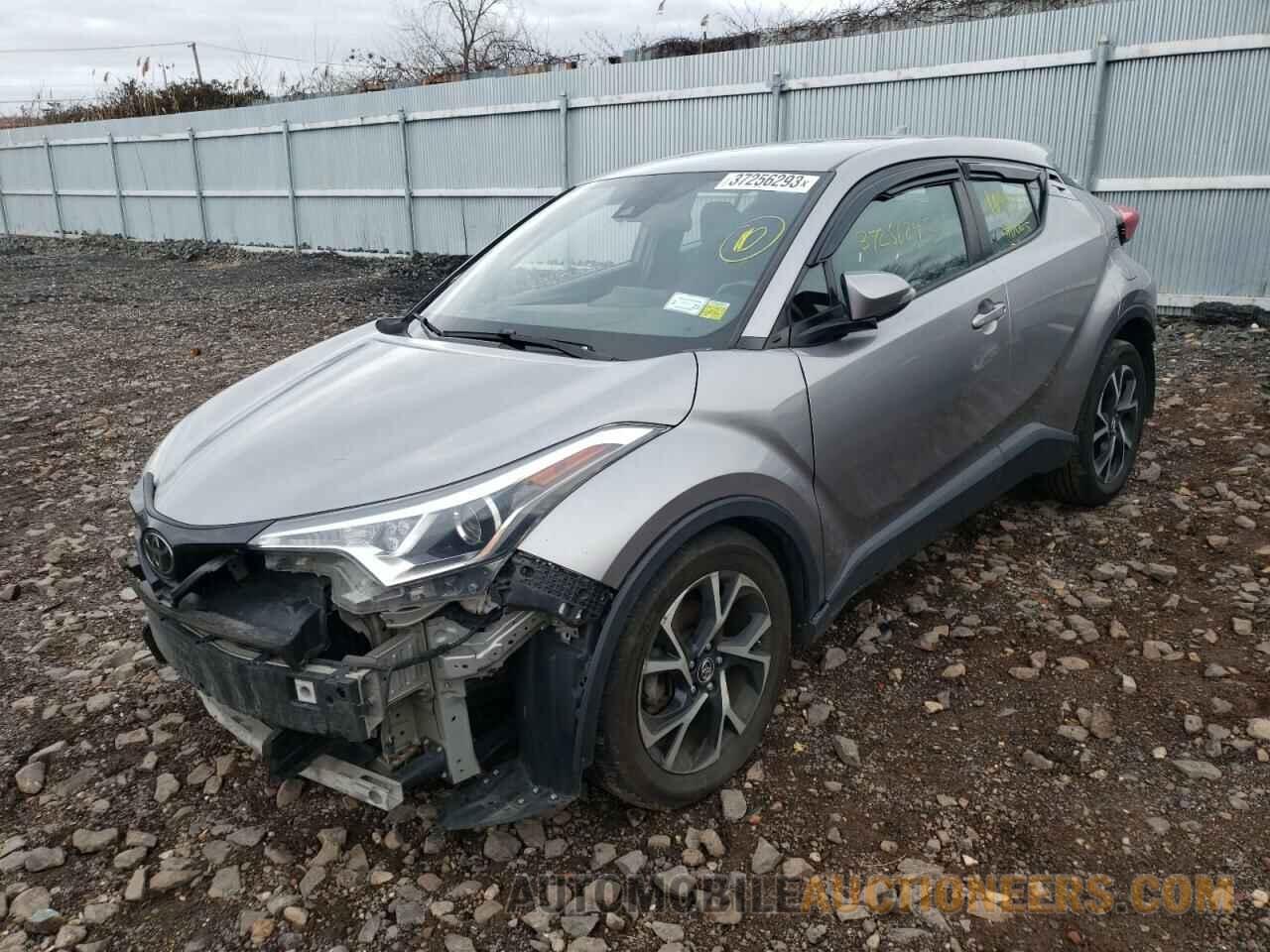 NMTKHMBX8JR056218 TOYOTA C-HR 2018