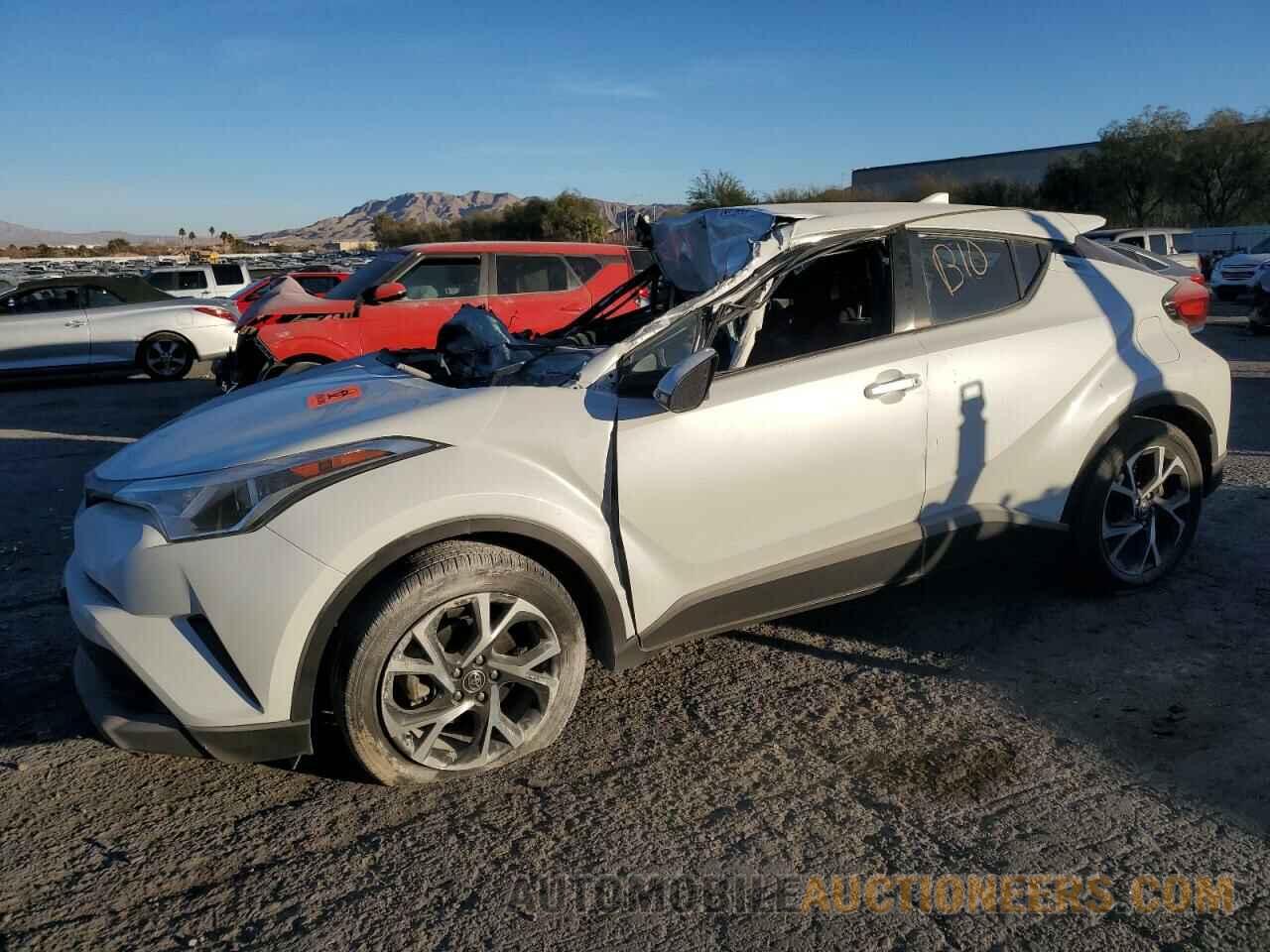 NMTKHMBX8JR057031 TOYOTA C-HR 2018