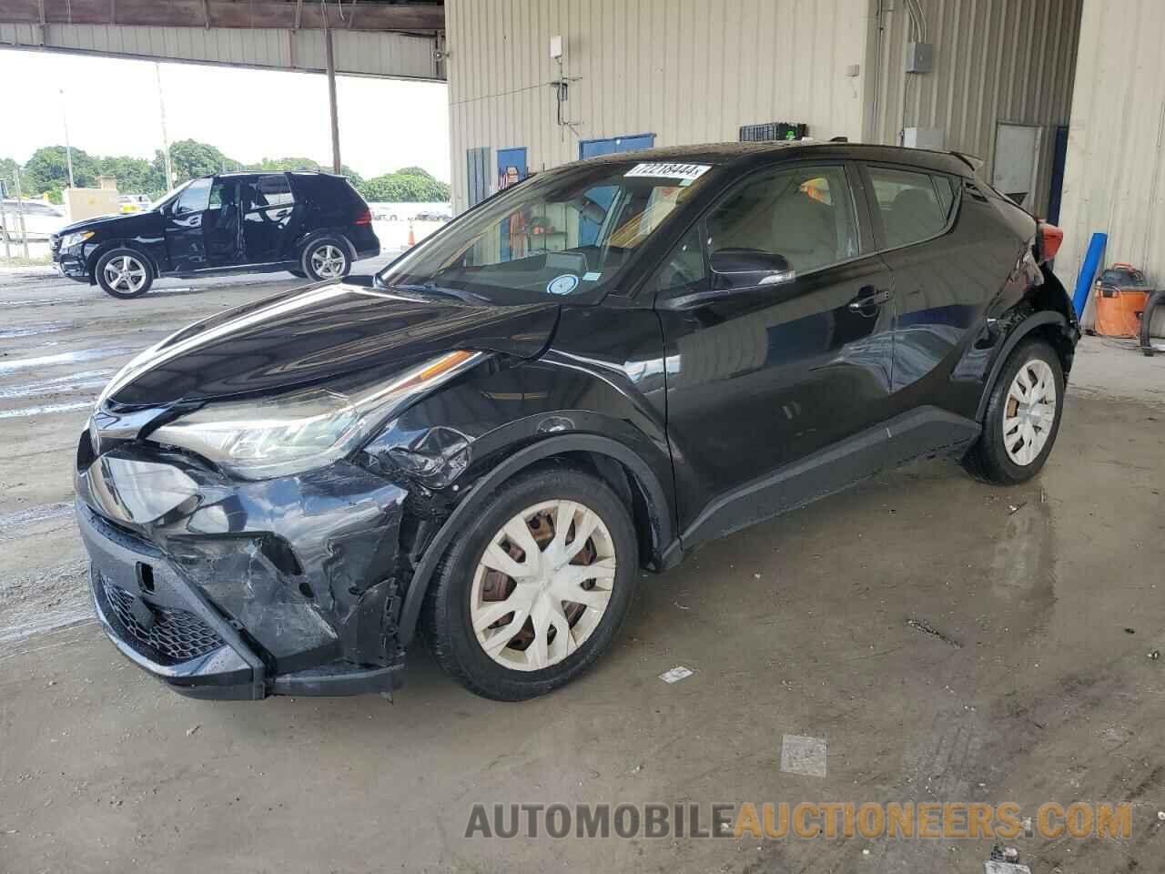 NMTKHMBX8LR106943 TOYOTA C-HR 2020