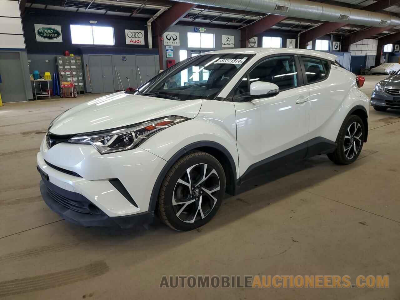 NMTKHMBX9JR001633 TOYOTA C-HR 2018