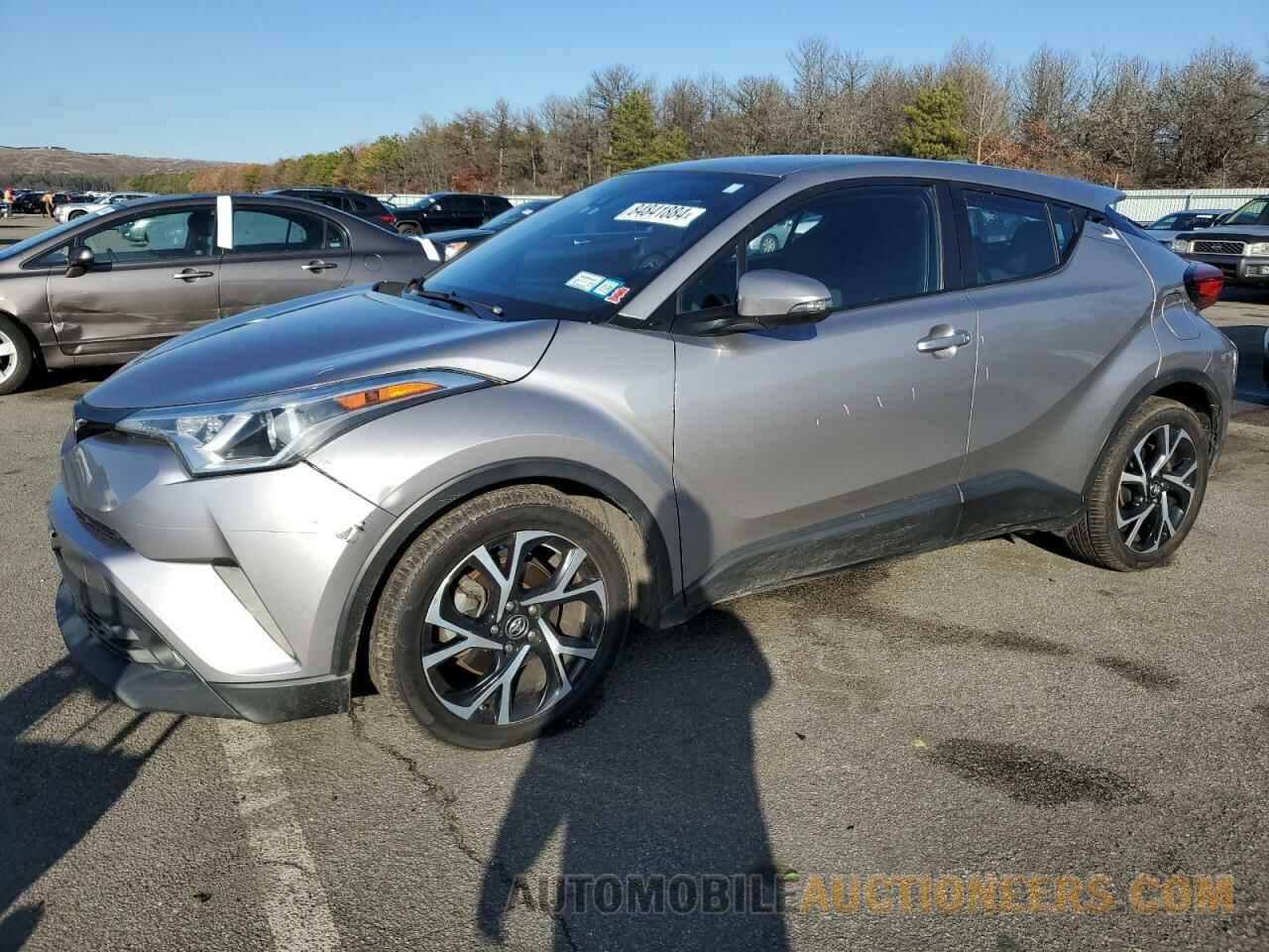 NMTKHMBX9JR014978 TOYOTA C-HR 2018