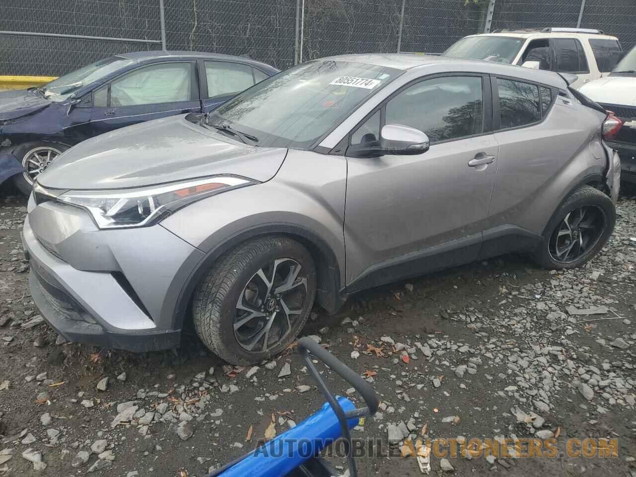 NMTKHMBX9JR039363 TOYOTA C-HR 2018