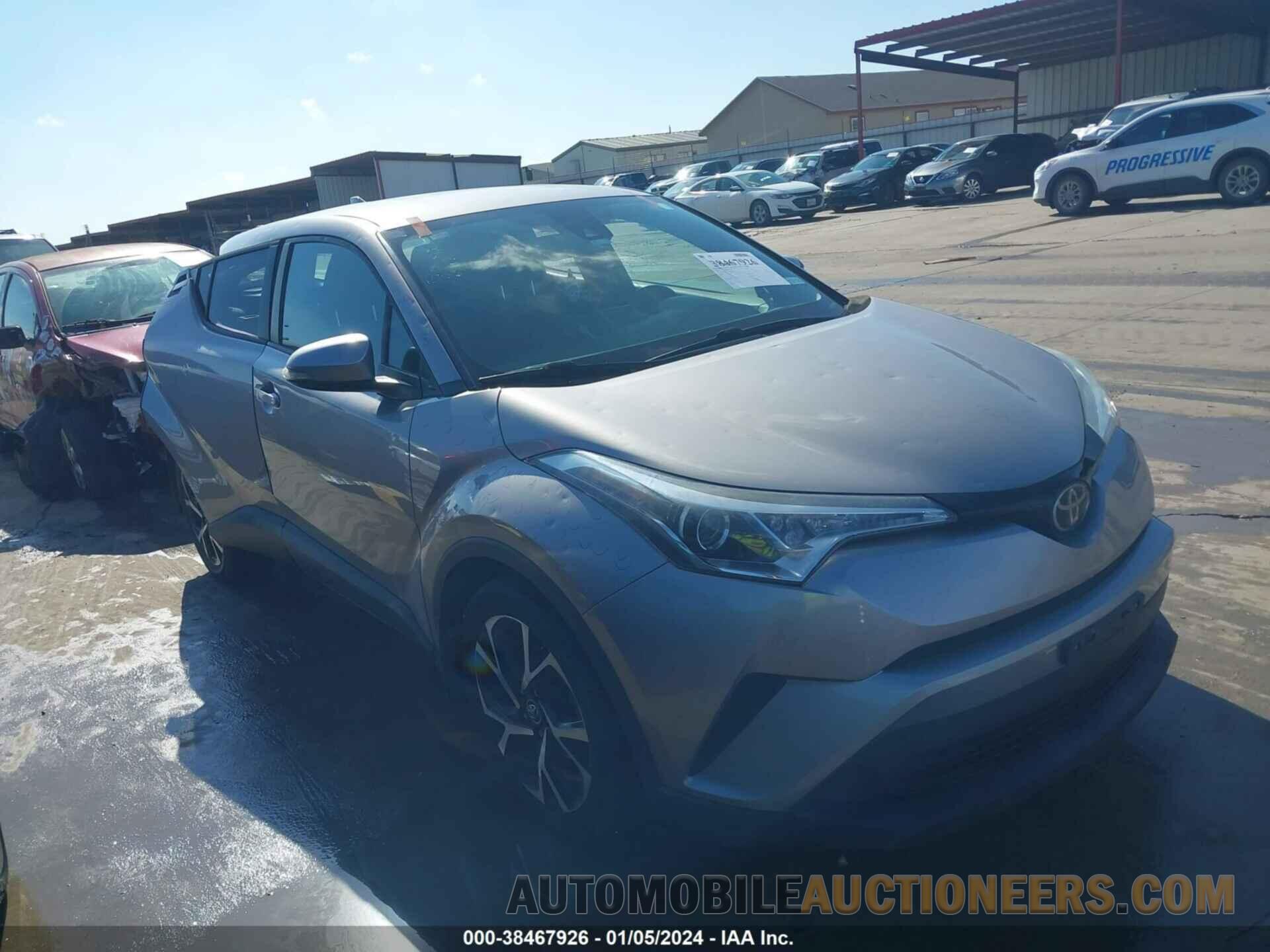 NMTKHMBX9JR043865 TOYOTA C-HR 2018