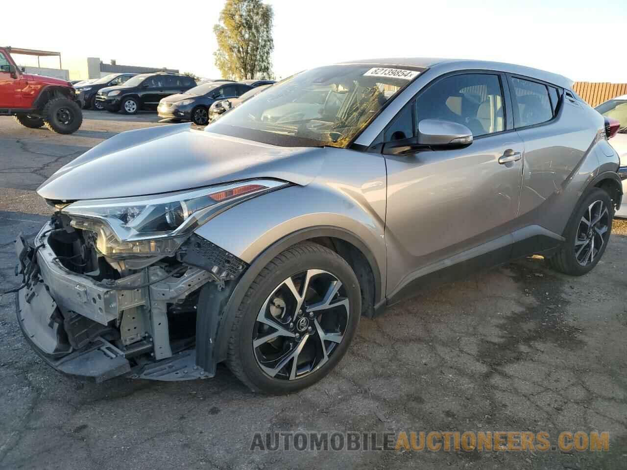 NMTKHMBX9JR044840 TOYOTA C-HR 2018