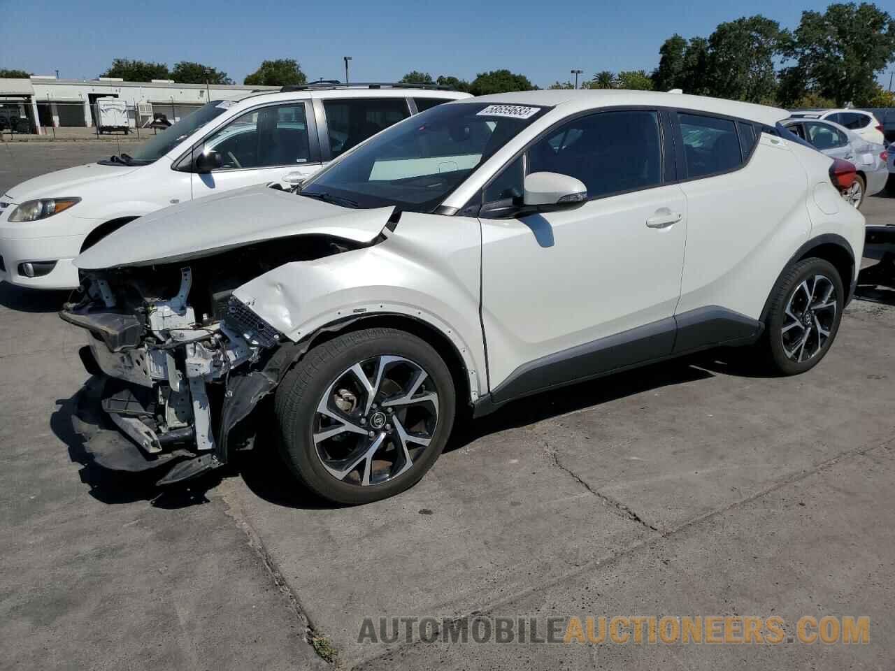 NMTKHMBX9JR052629 TOYOTA C-HR 2018