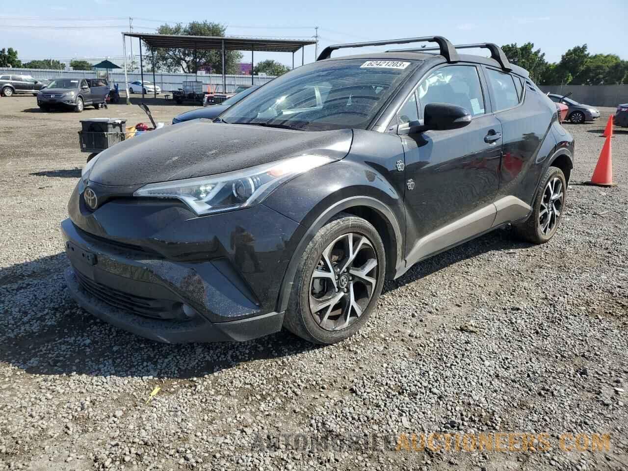 NMTKHMBX9JR053067 TOYOTA C-HR 2018