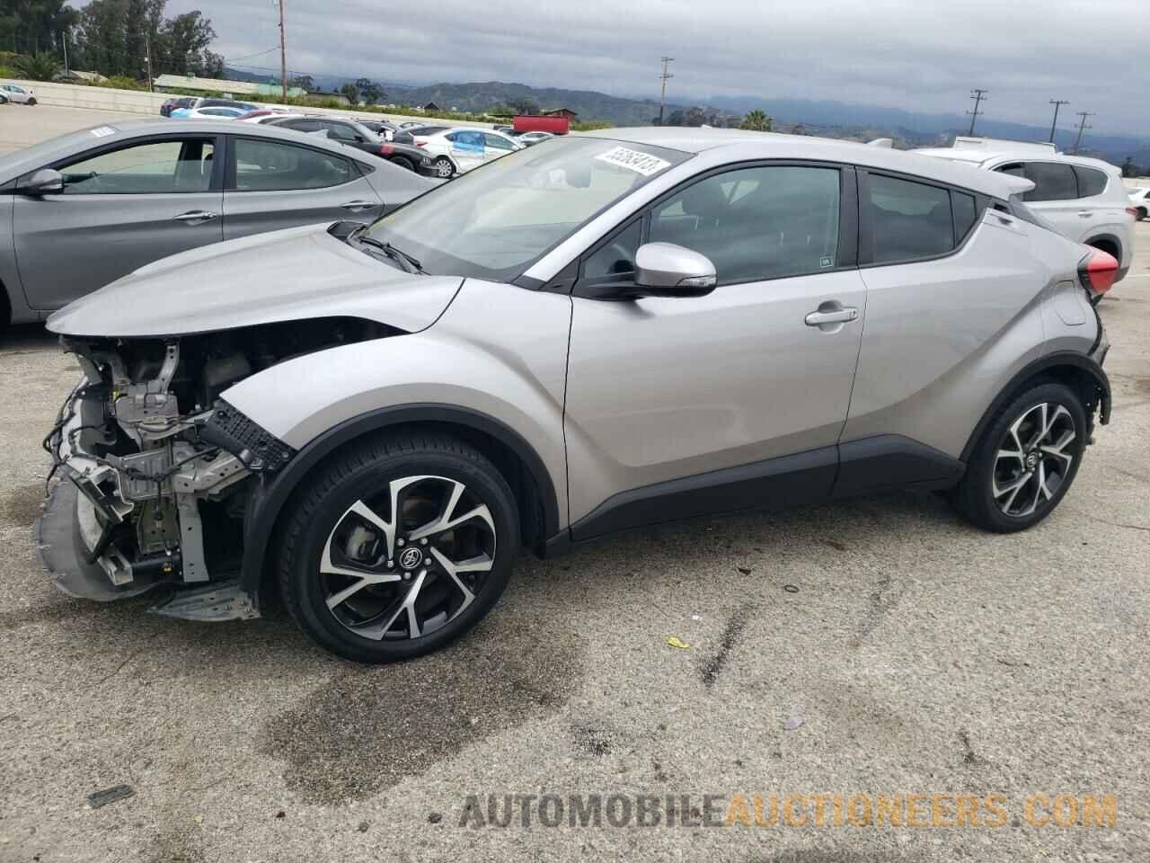 NMTKHMBX9JR056809 TOYOTA C-HR 2018