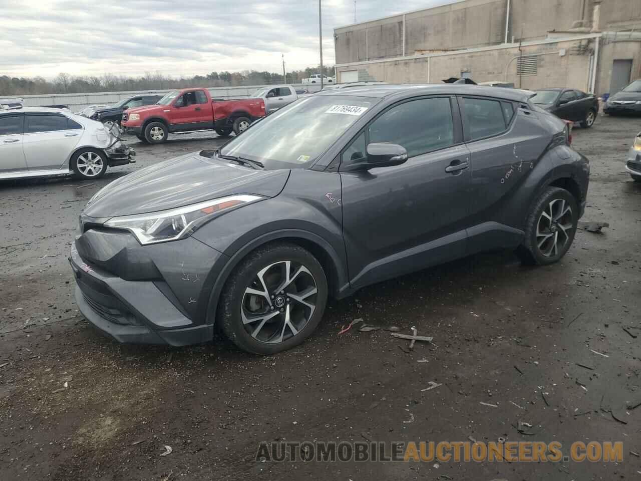 NMTKHMBX9JR059208 TOYOTA C-HR 2018