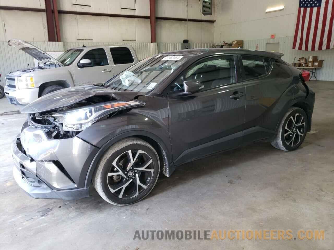 NMTKHMBX9JR060701 TOYOTA C-HR 2018