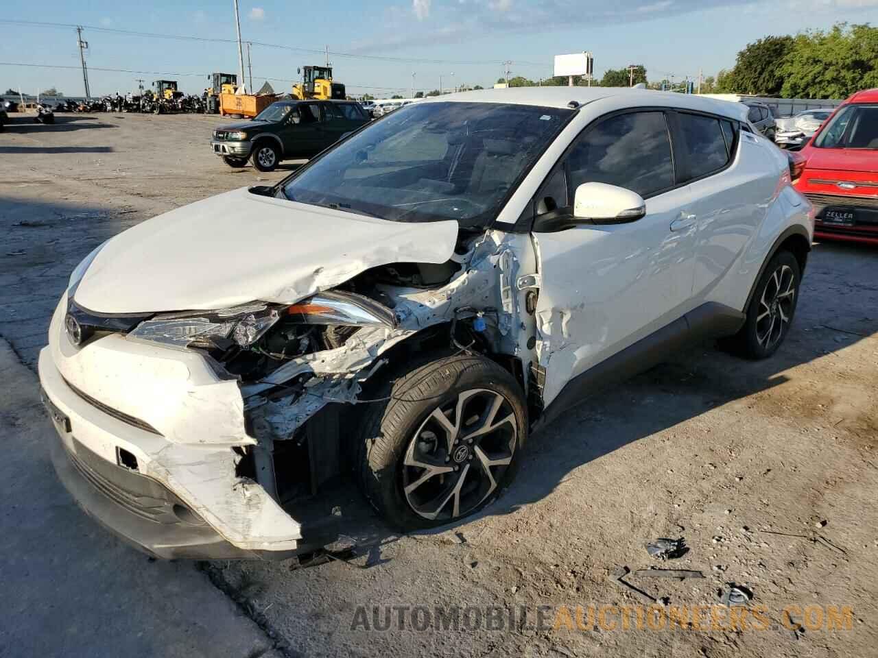 NMTKHMBXXJR015962 TOYOTA C-HR 2018