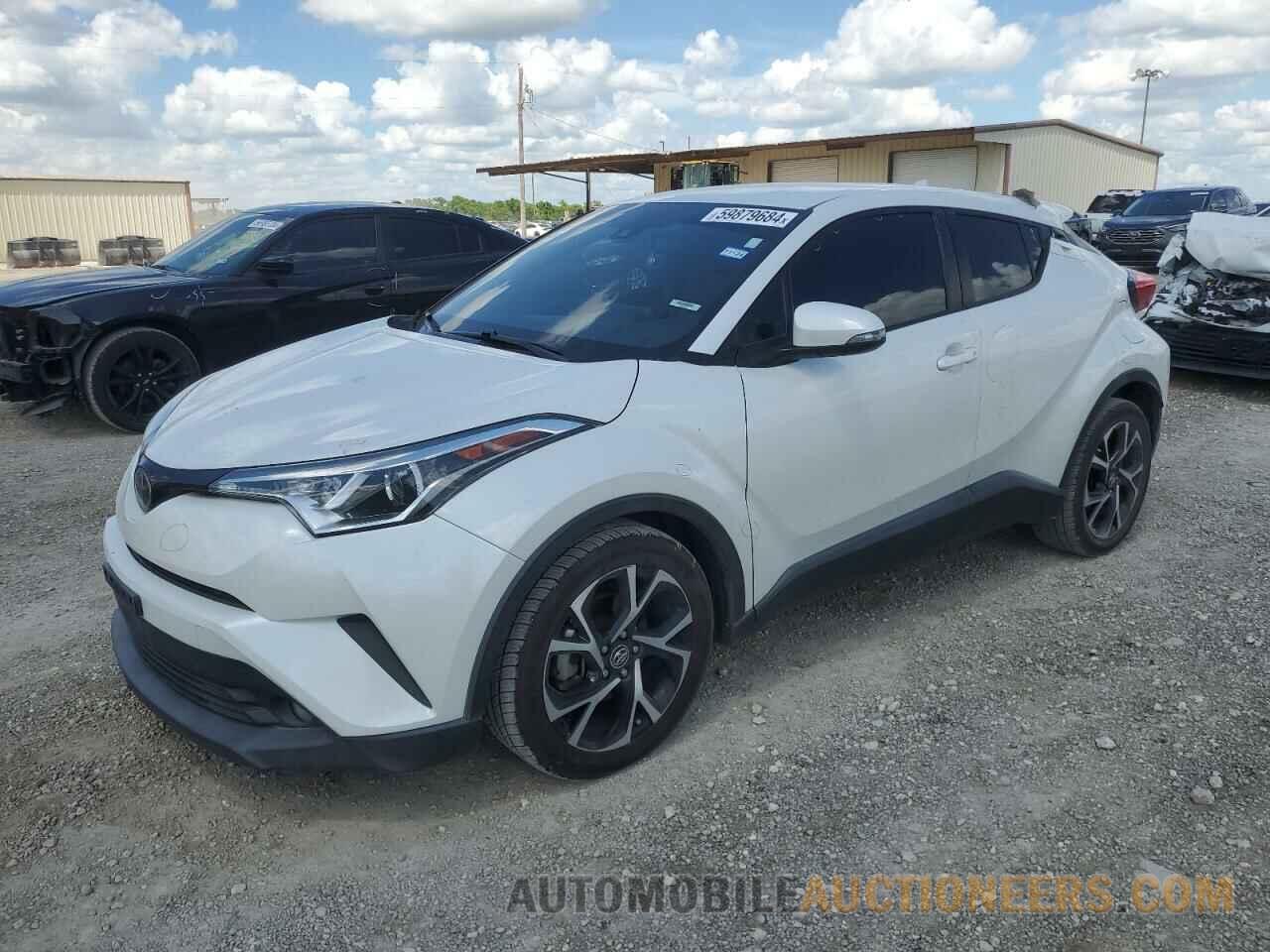 NMTKHMBXXJR040831 TOYOTA C-HR 2018