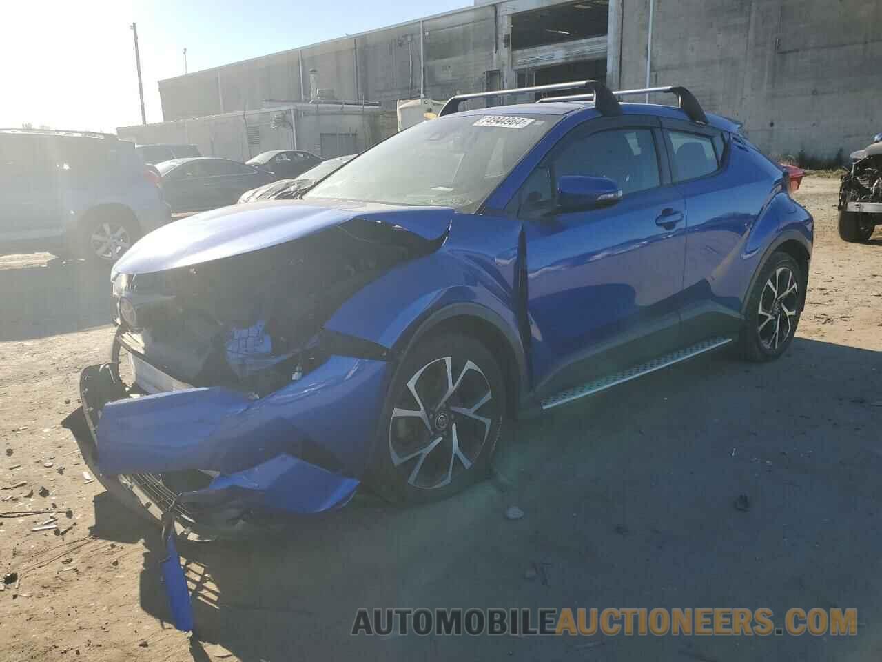 NMTKHMBXXJR057693 TOYOTA C-HR 2018