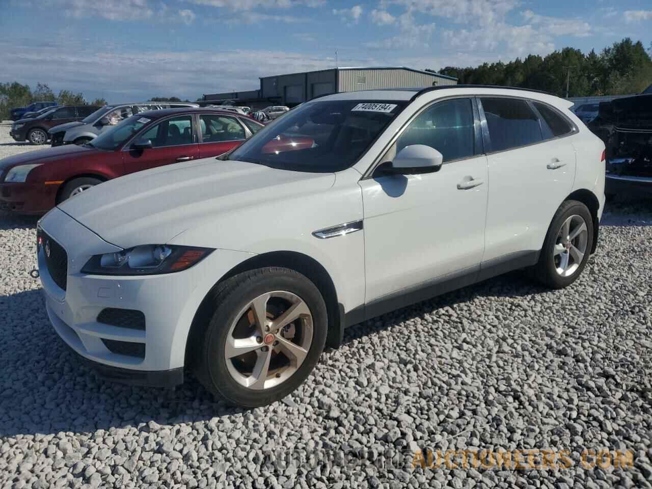 SADCJ2BN3HA094223 JAGUAR F-PACE 2017