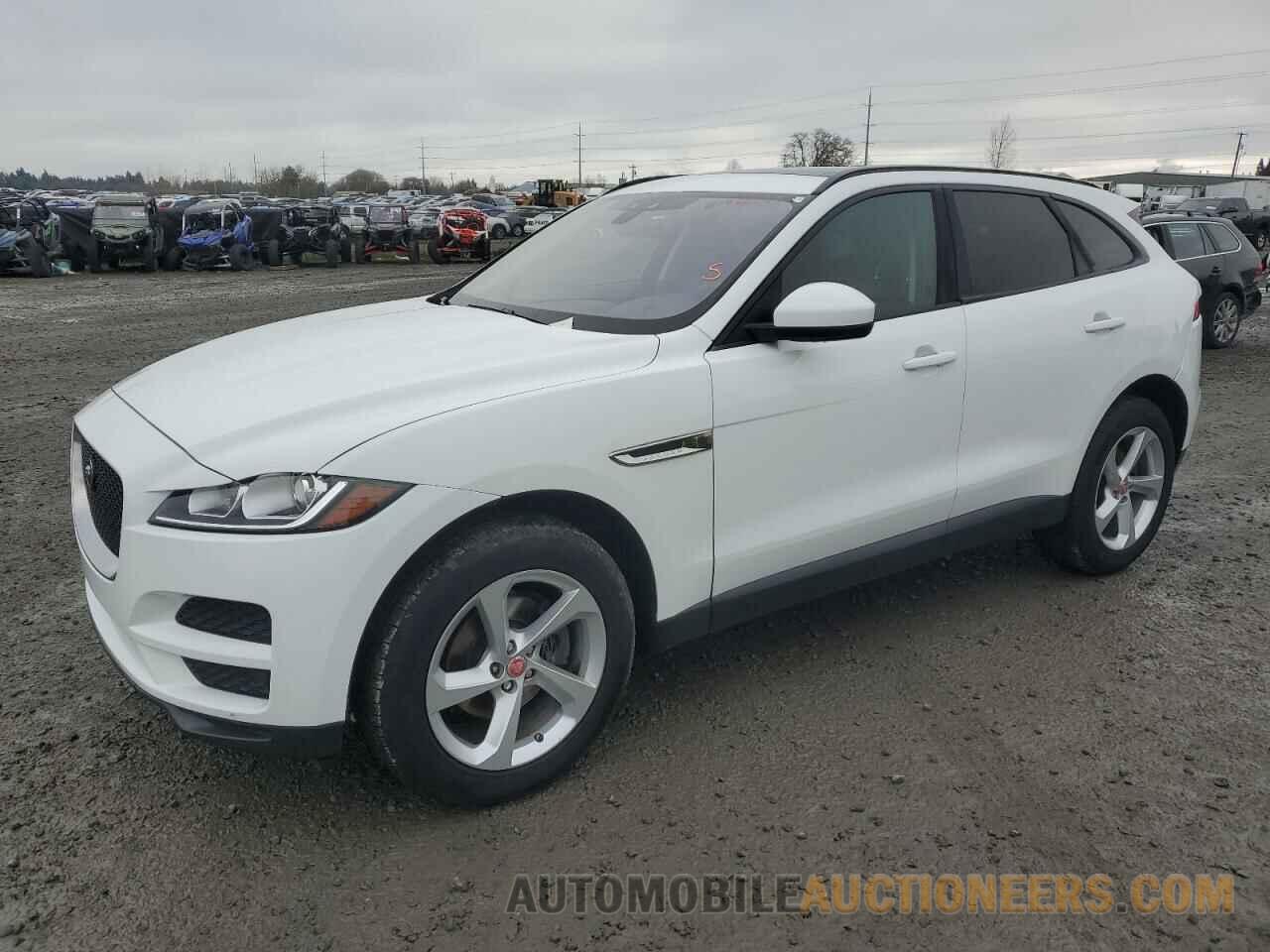 SADCJ2BN9HA094226 JAGUAR F-PACE 2017