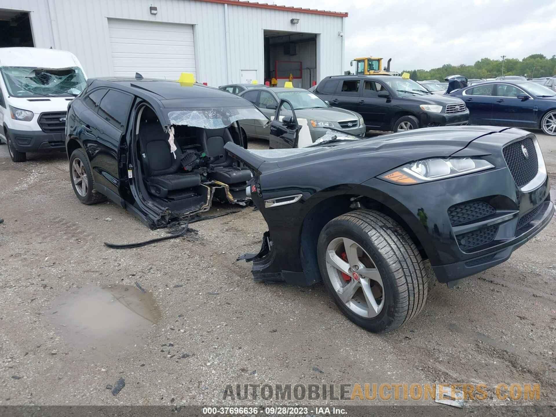 SADCJ2BV0HA057727 JAGUAR F-PACE 2017