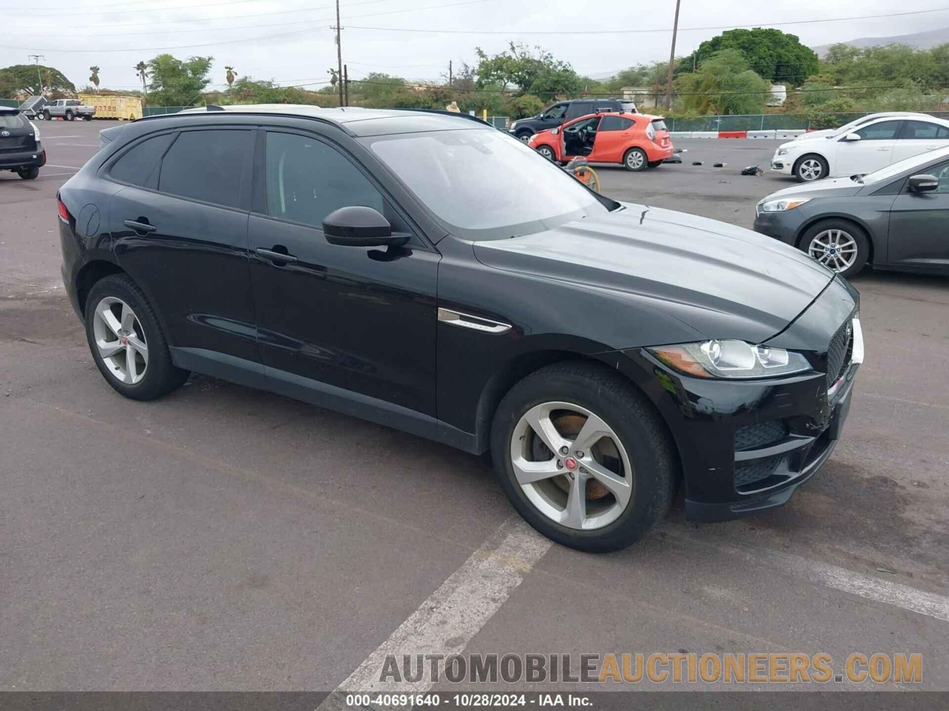 SADCJ2BV0HA065438 JAGUAR F-PACE 2017