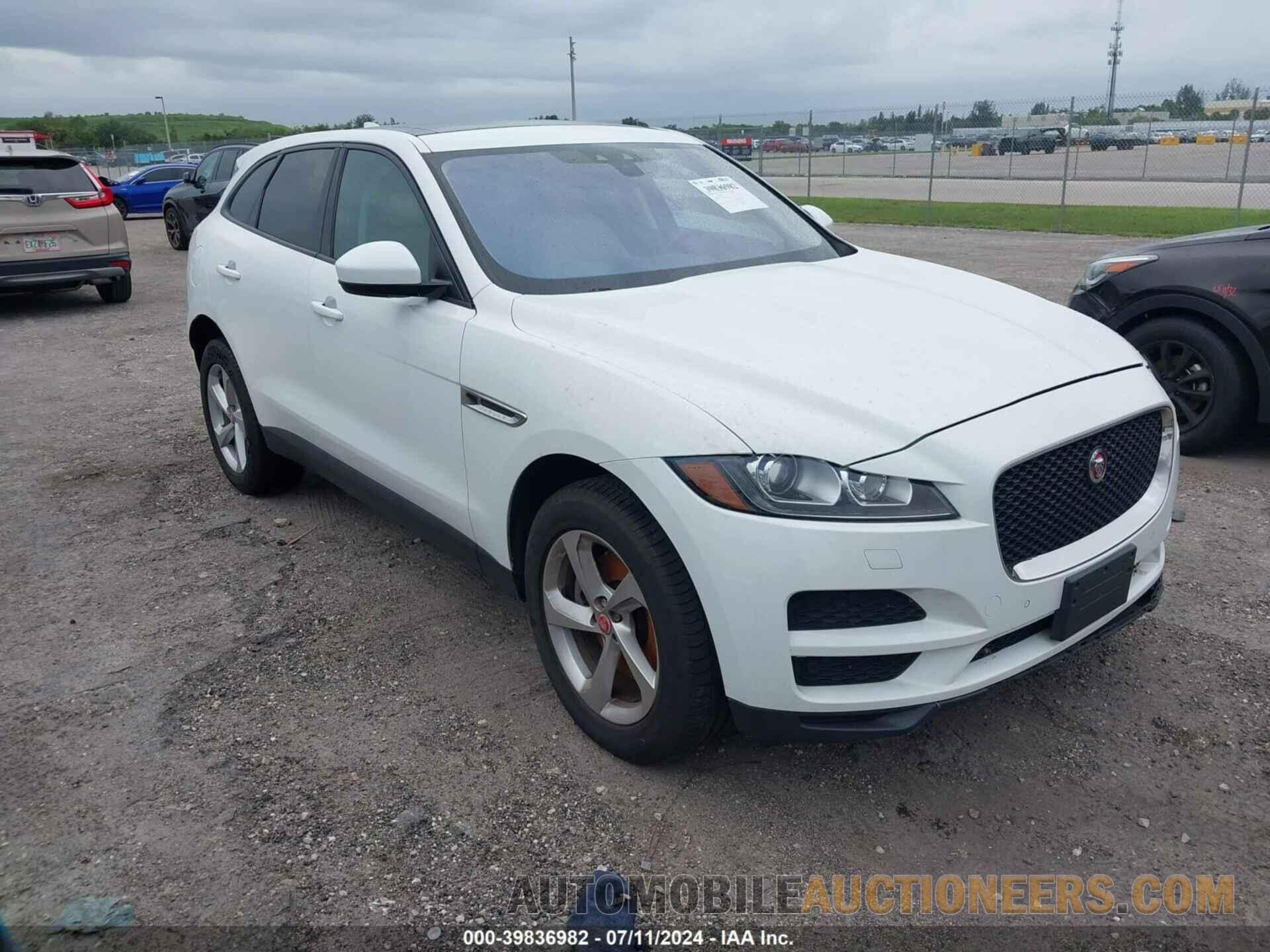 SADCJ2BV0HA088623 JAGUAR F-PACE 2017