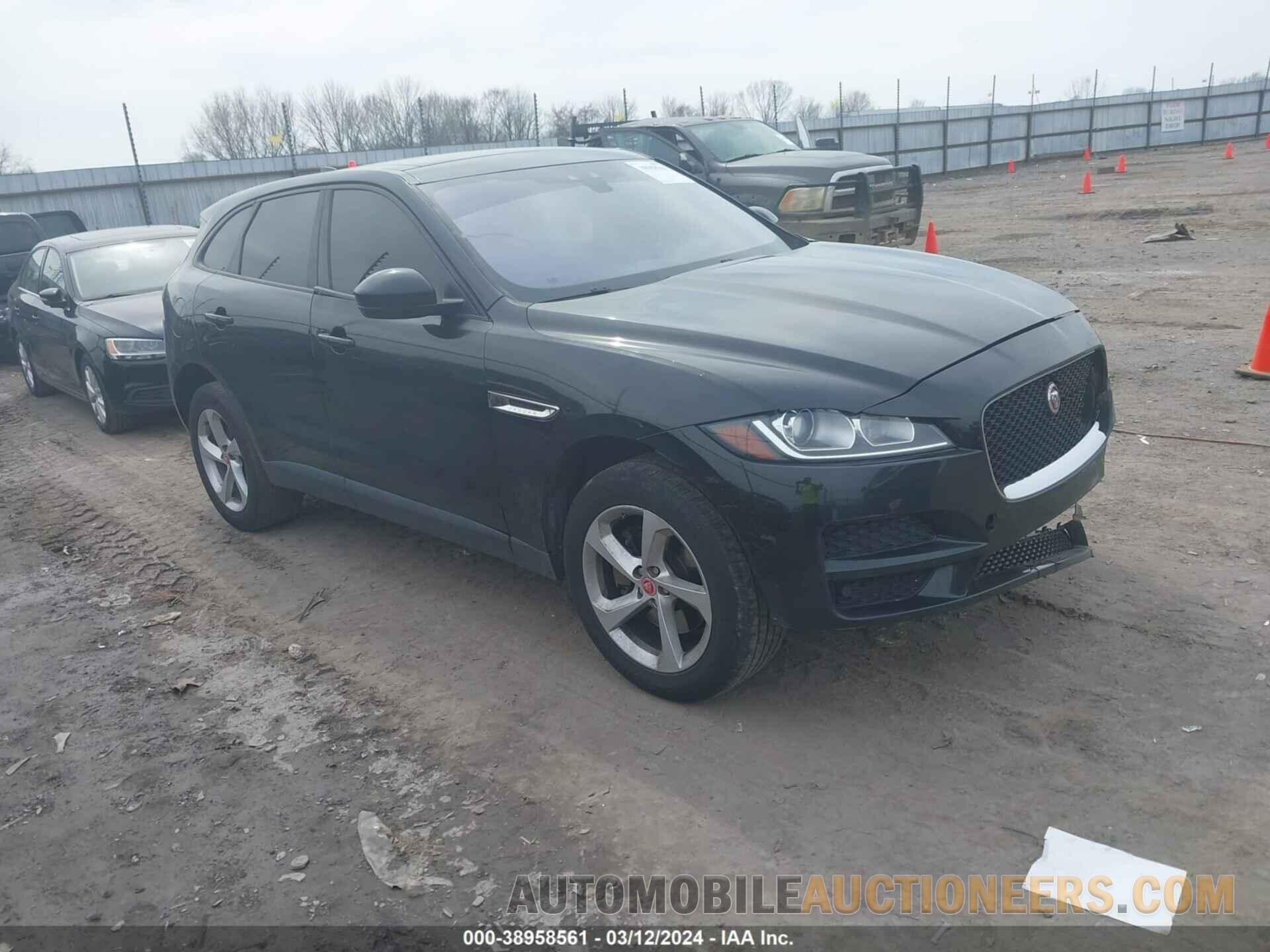 SADCJ2BV0HA098102 JAGUAR F-PACE 2017