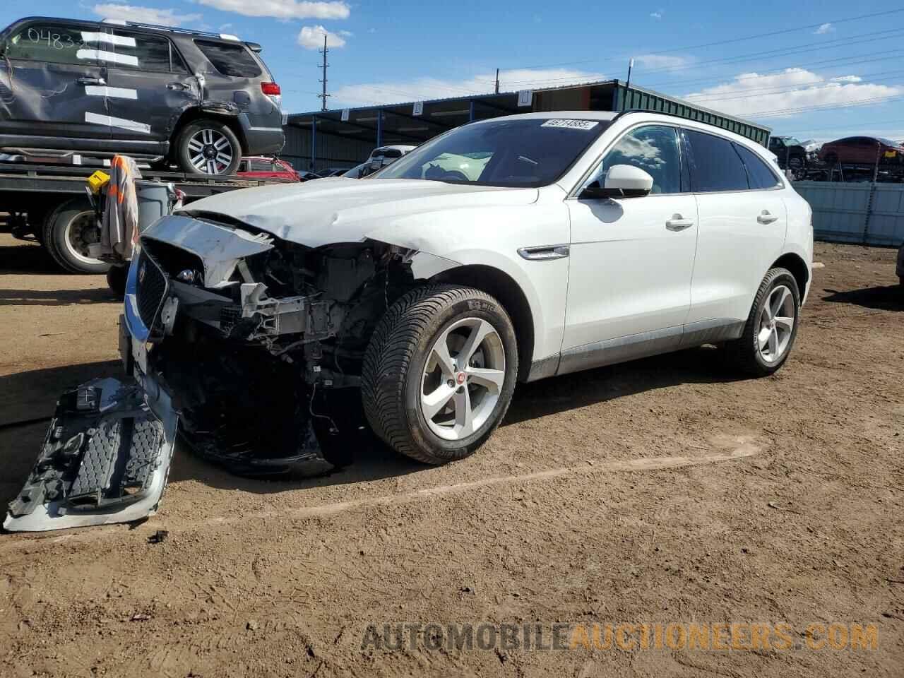 SADCJ2BV1HA065979 JAGUAR F-PACE 2017