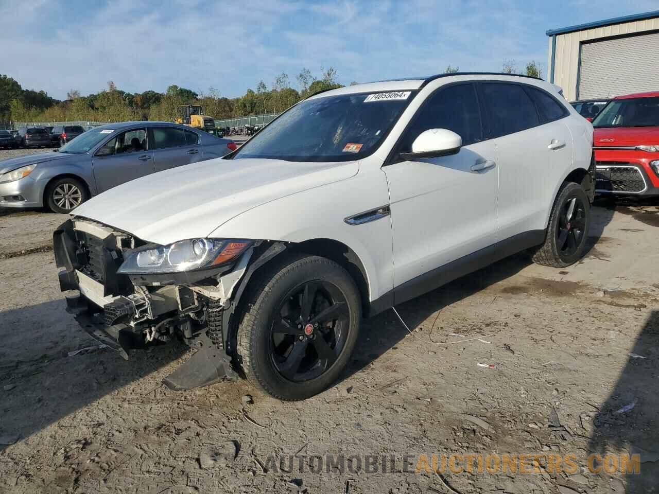 SADCJ2BV1HA880831 JAGUAR F-PACE 2017