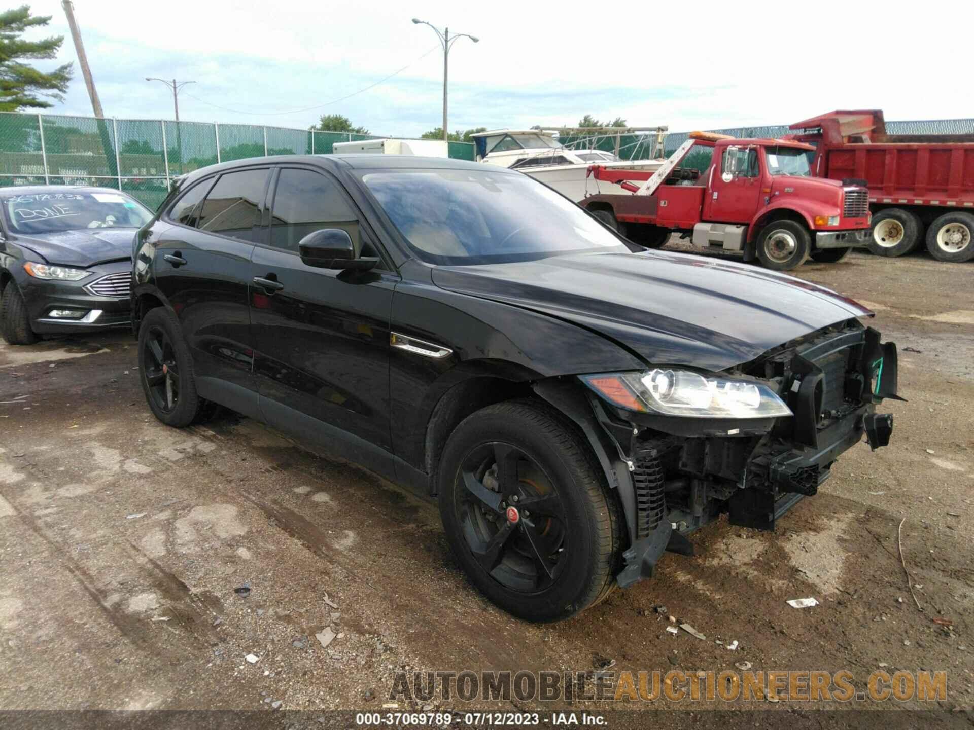 SADCJ2BV2HA488568 JAGUAR F-PACE 2017