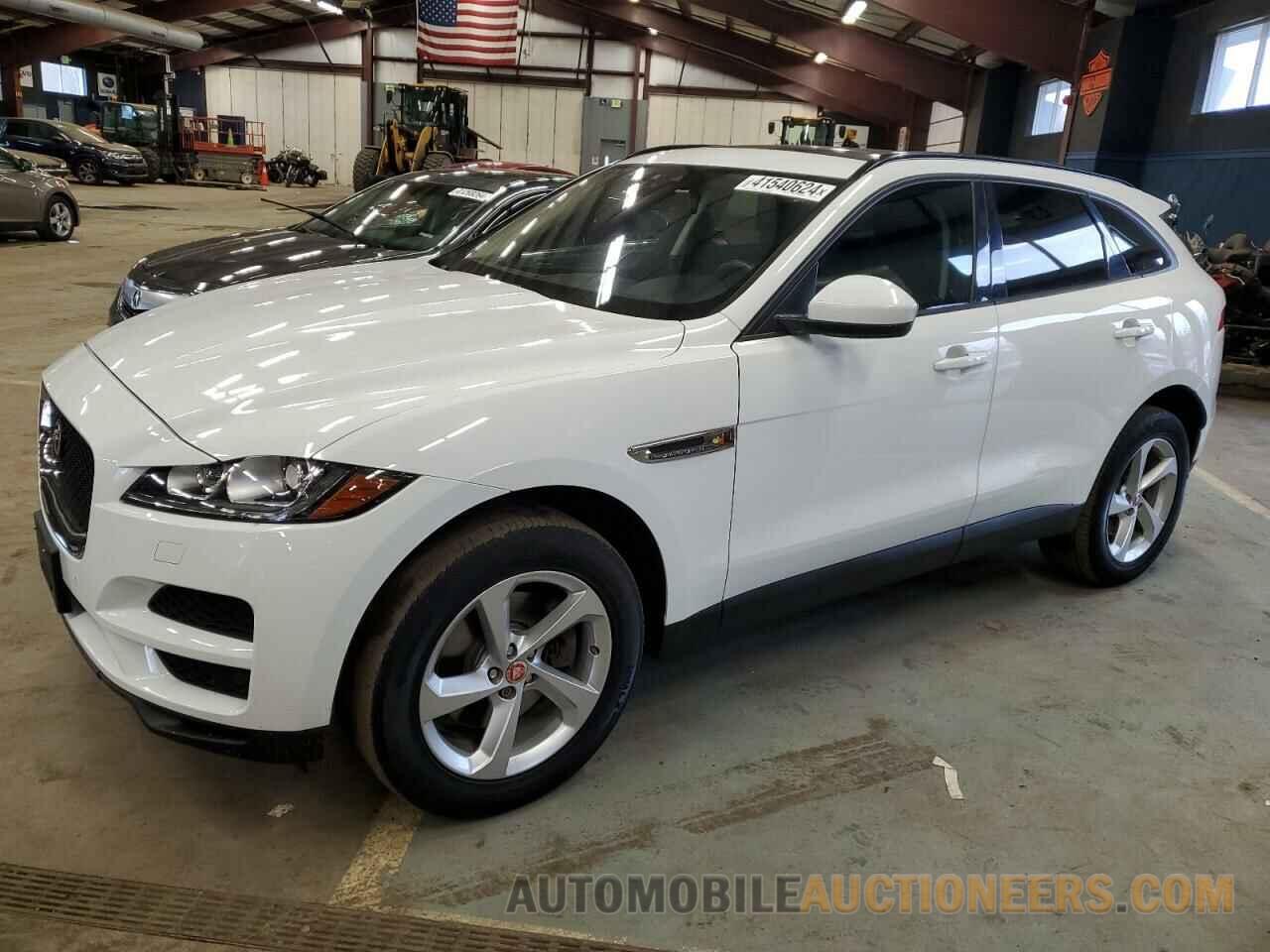 SADCJ2BV2HA880188 JAGUAR F-PACE 2017