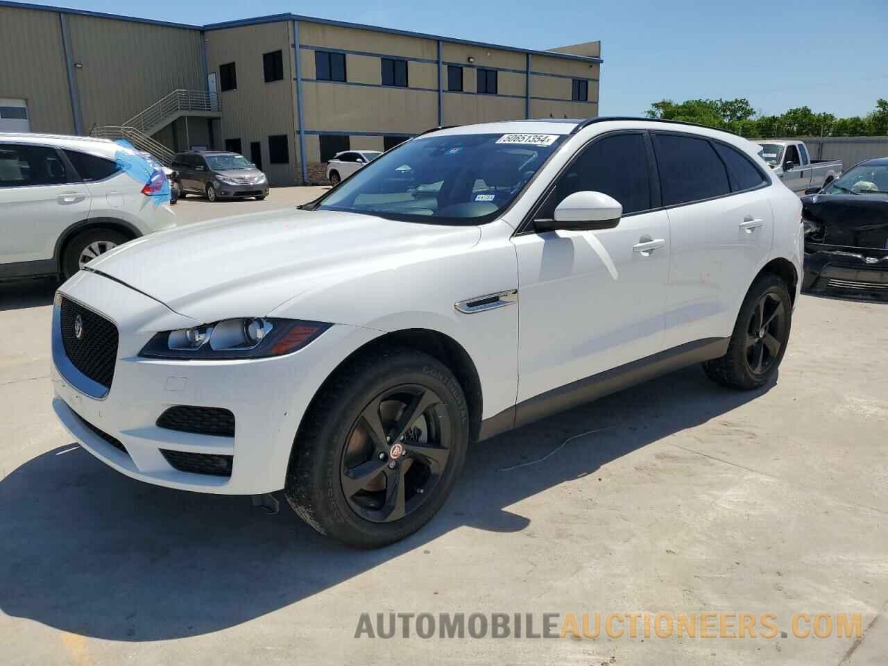 SADCJ2BV2HA895242 JAGUAR F-PACE 2017