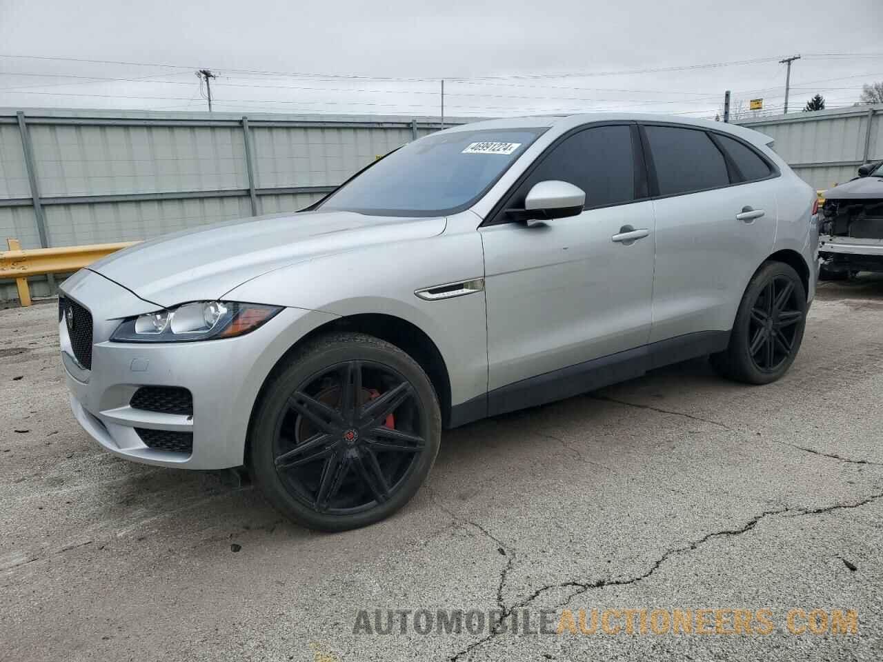 SADCJ2BV3HA066082 JAGUAR F-PACE 2017