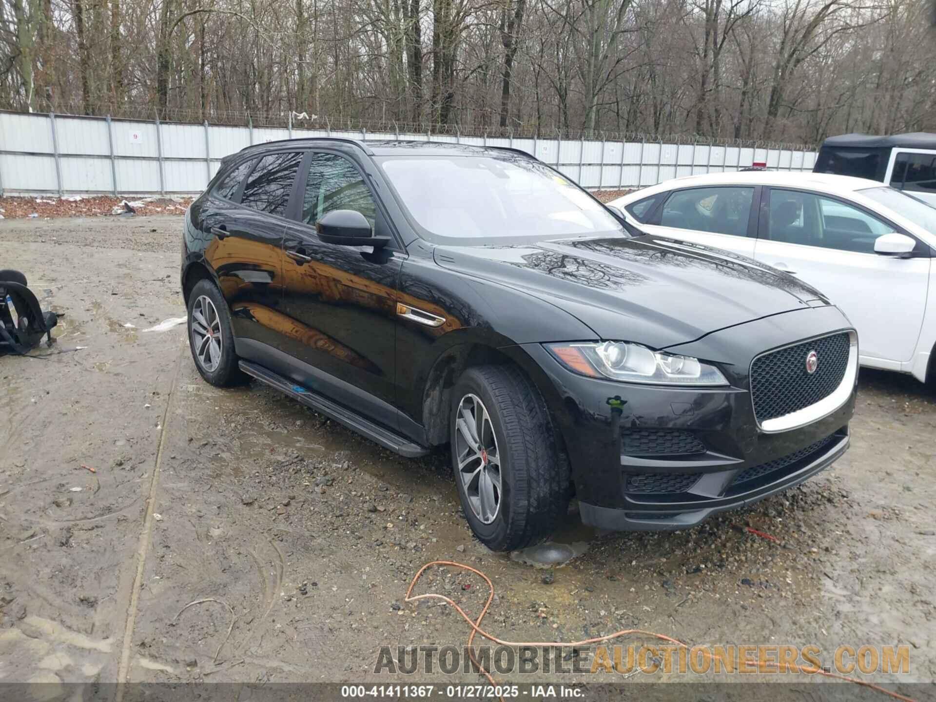 SADCJ2BV3HA067880 JAGUAR F-PACE 2017