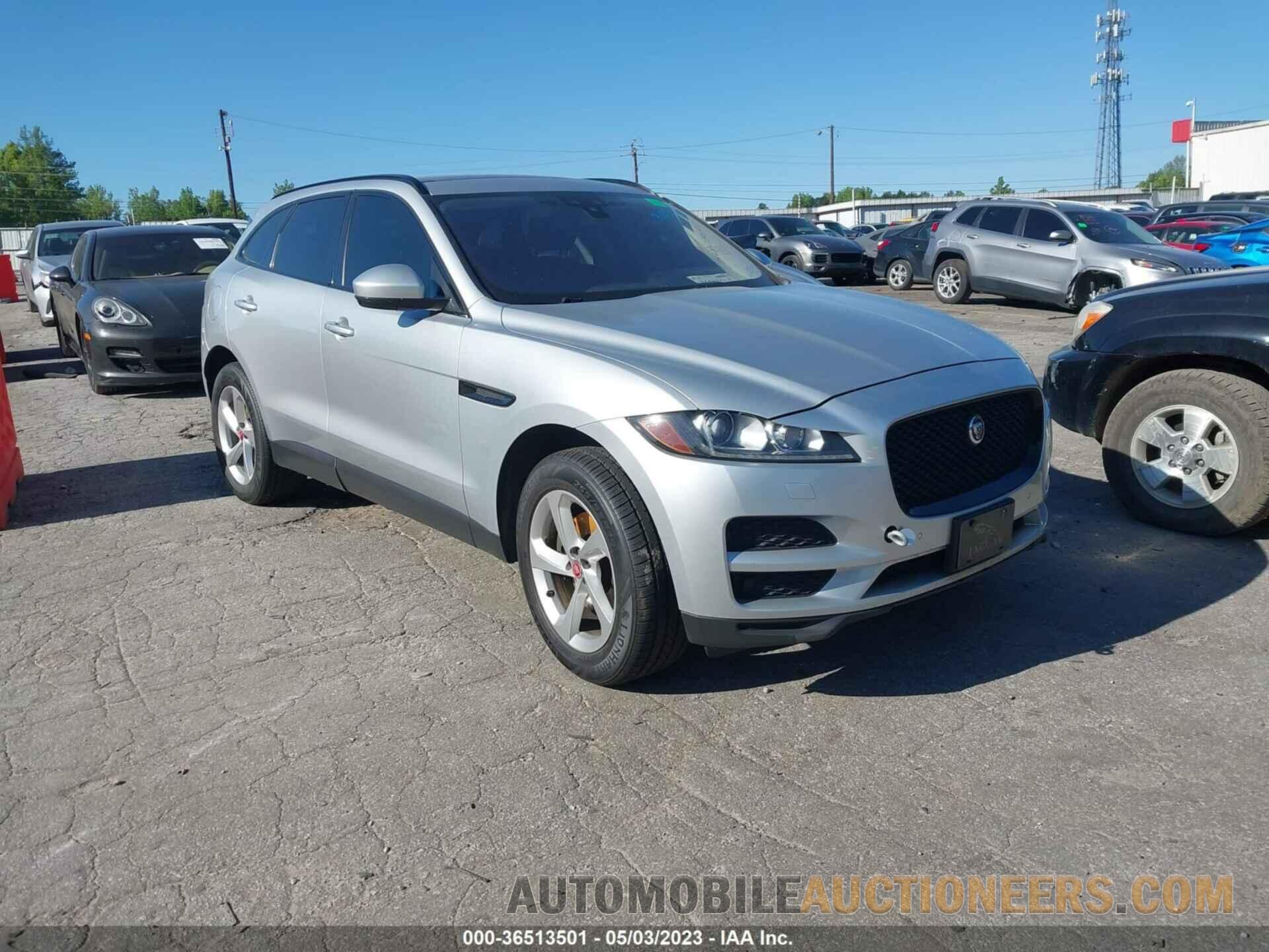 SADCJ2BV3HA091712 JAGUAR F-PACE 2017