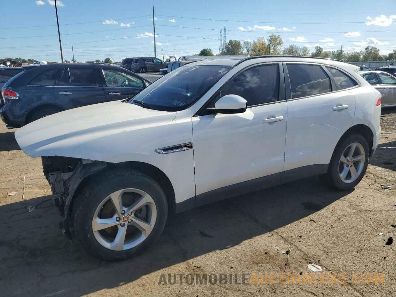 SADCJ2BV4HA062767 JAGUAR F-PACE 2017