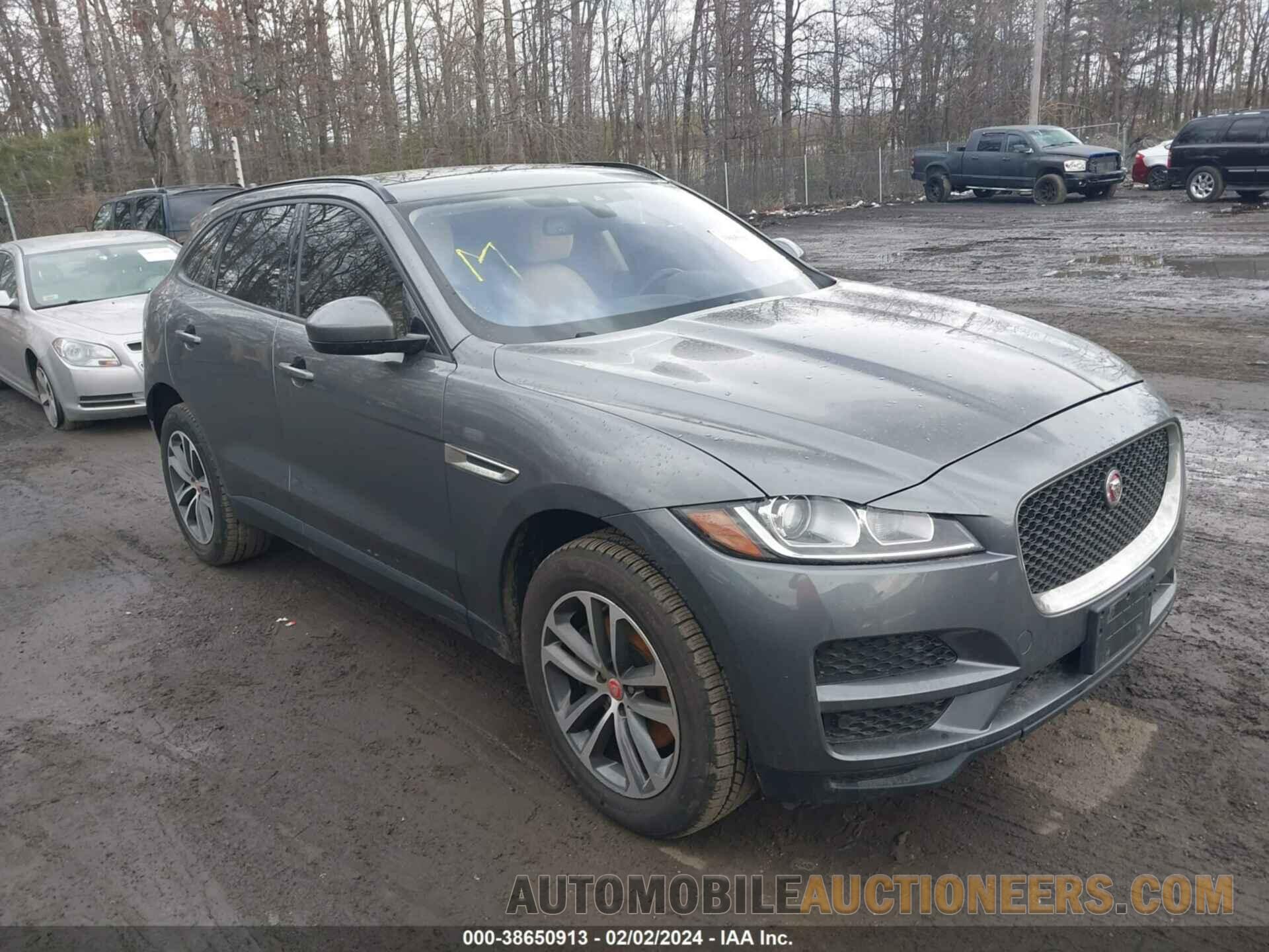 SADCJ2BV4HA881021 JAGUAR F-PACE 2017