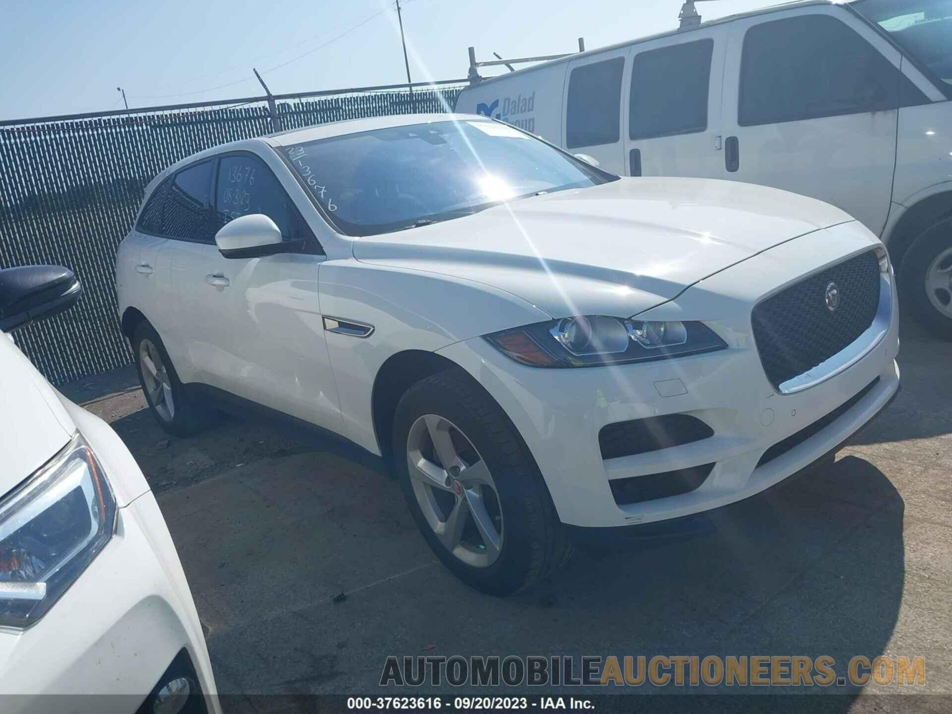 SADCJ2BV6HA050409 JAGUAR F-PACE 2017