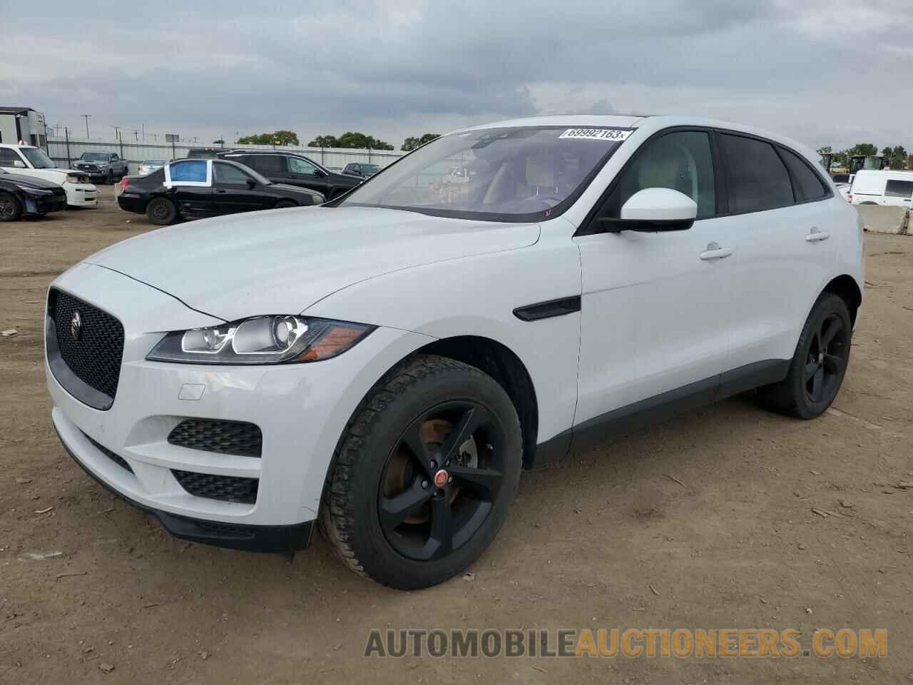 SADCJ2BV6HA066481 JAGUAR F-PACE 2017