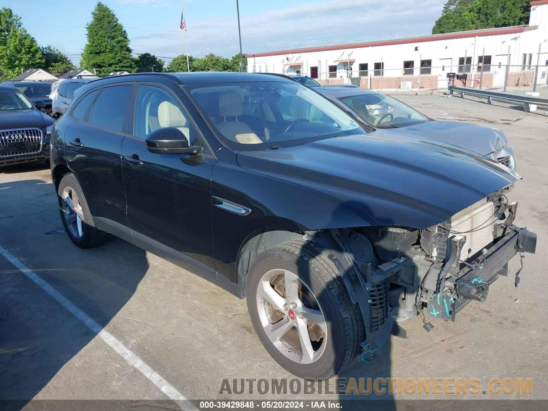 SADCJ2BV7HA073584 JAGUAR F-PACE 2017