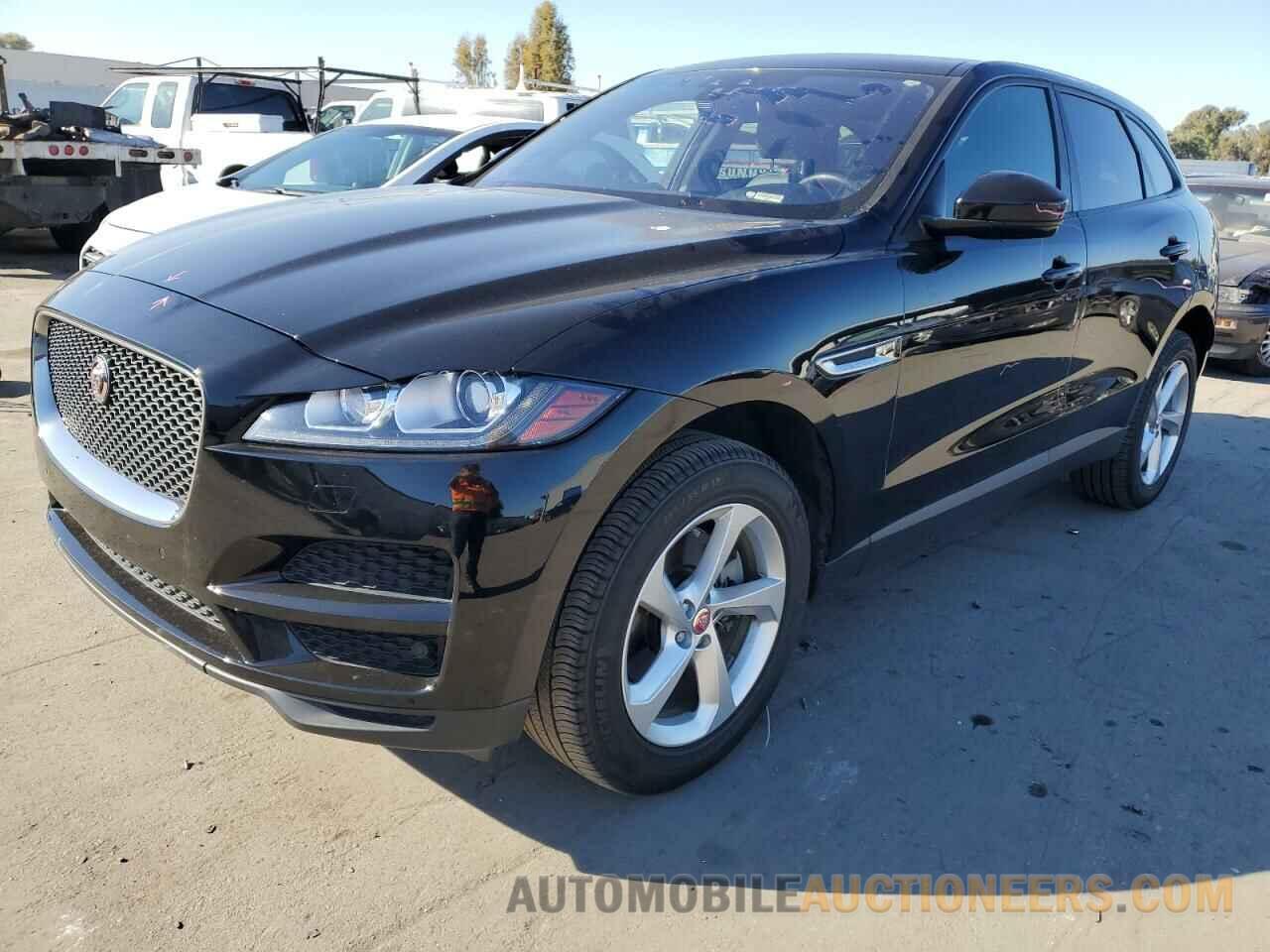 SADCJ2BV7HA494219 JAGUAR F-PACE 2017