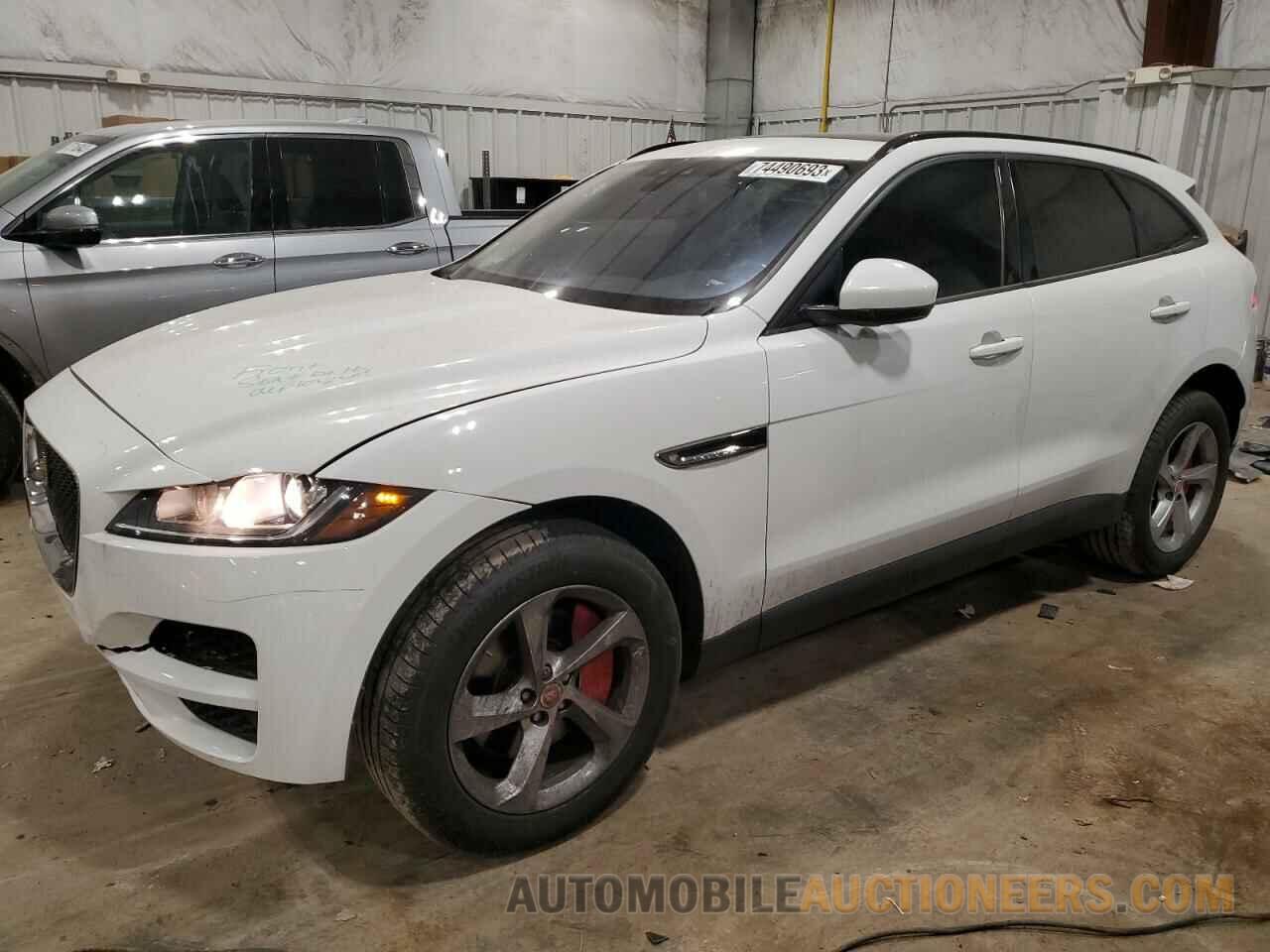 SADCJ2BV7HA895088 JAGUAR F-PACE 2017