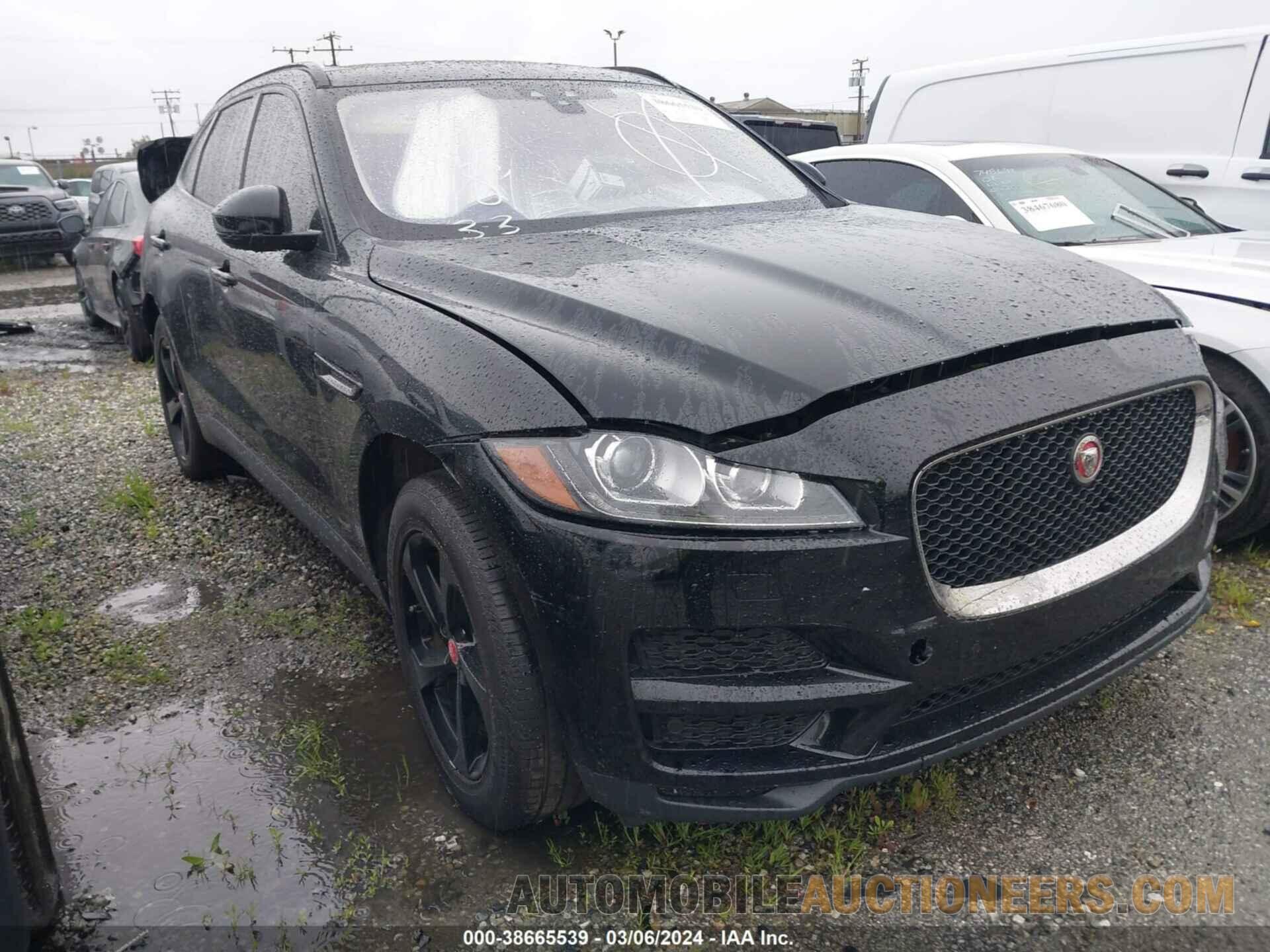 SADCJ2BV8HA884889 JAGUAR F-PACE 2017