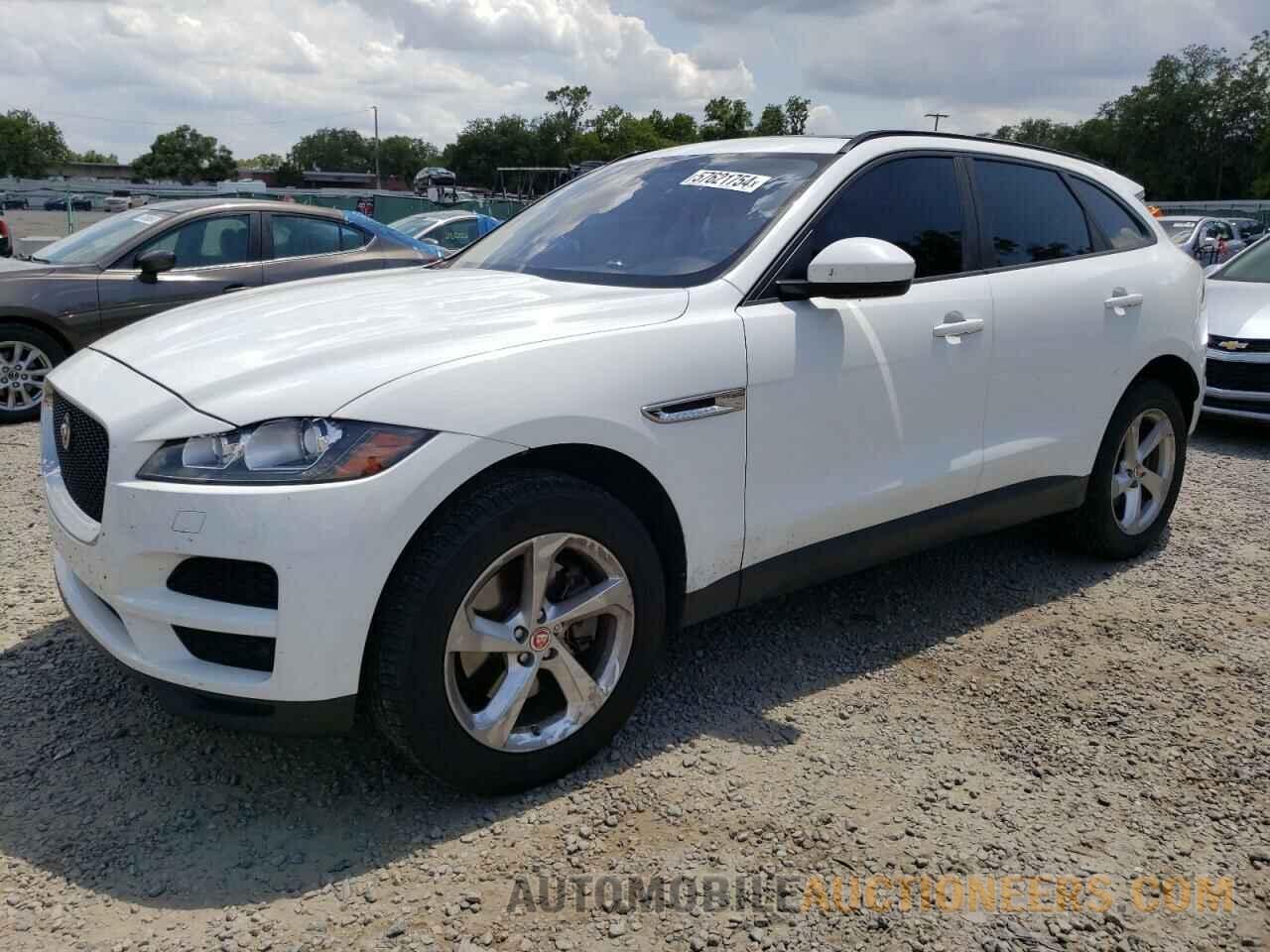 SADCJ2BV9HA067219 JAGUAR F-PACE 2017