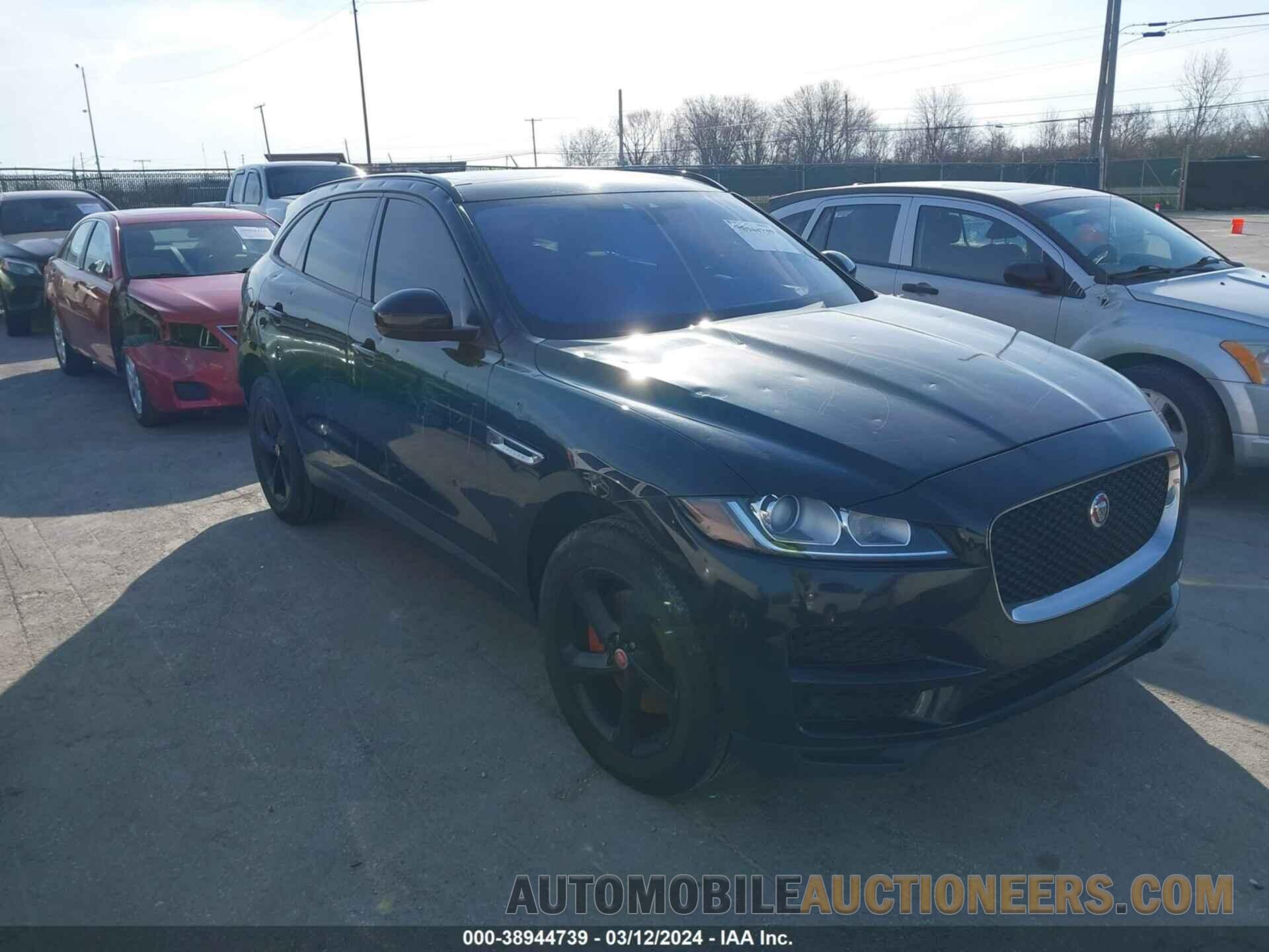 SADCJ2BV9HA891348 JAGUAR F-PACE 2017