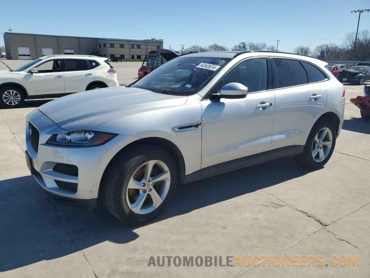 SADCJ2EVXJA240103 JAGUAR F-PACE 2018