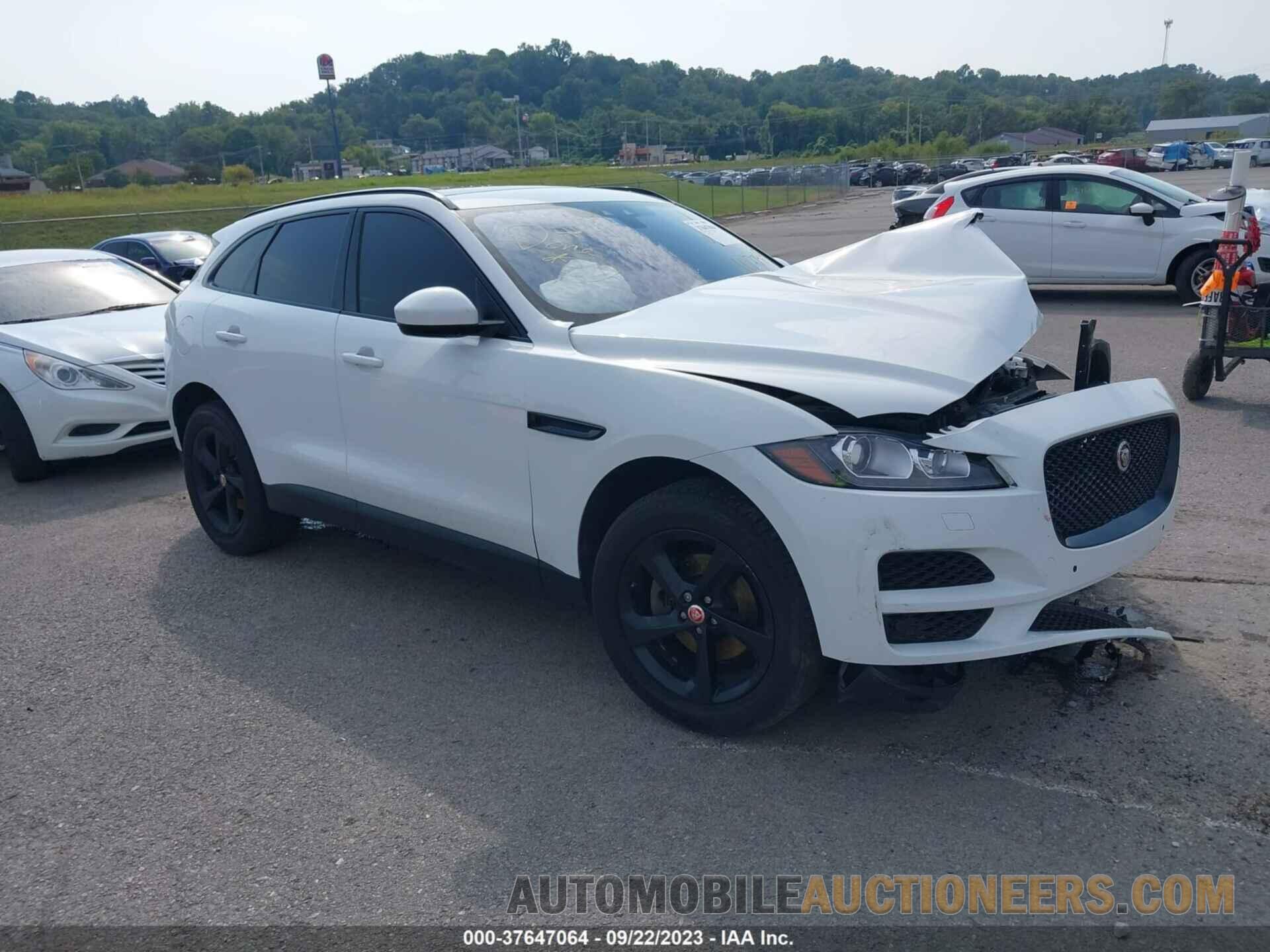 SADCJ2FX0JA266113 JAGUAR F-PACE 2018