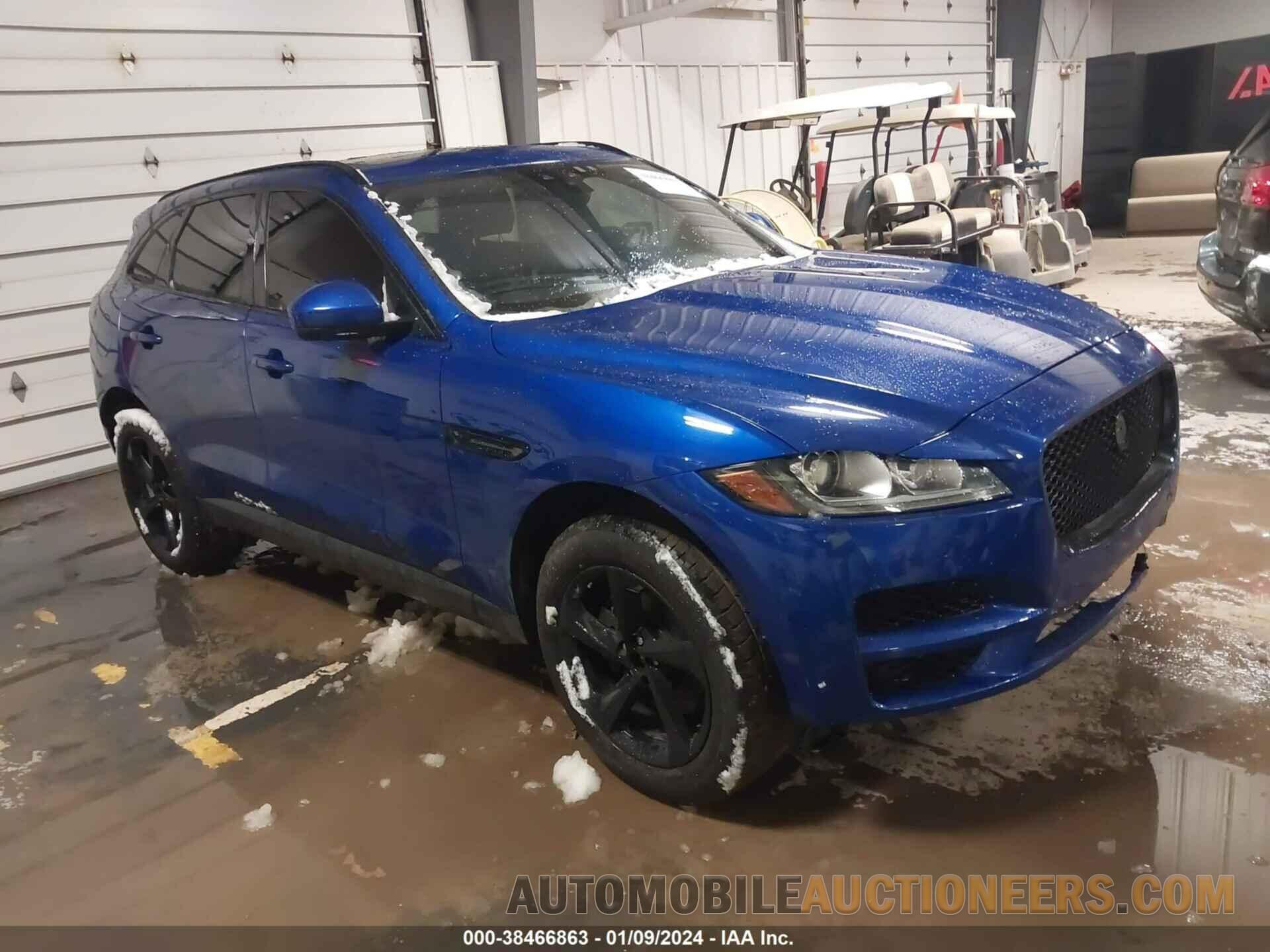 SADCJ2FX5JA268844 JAGUAR F-PACE 2018