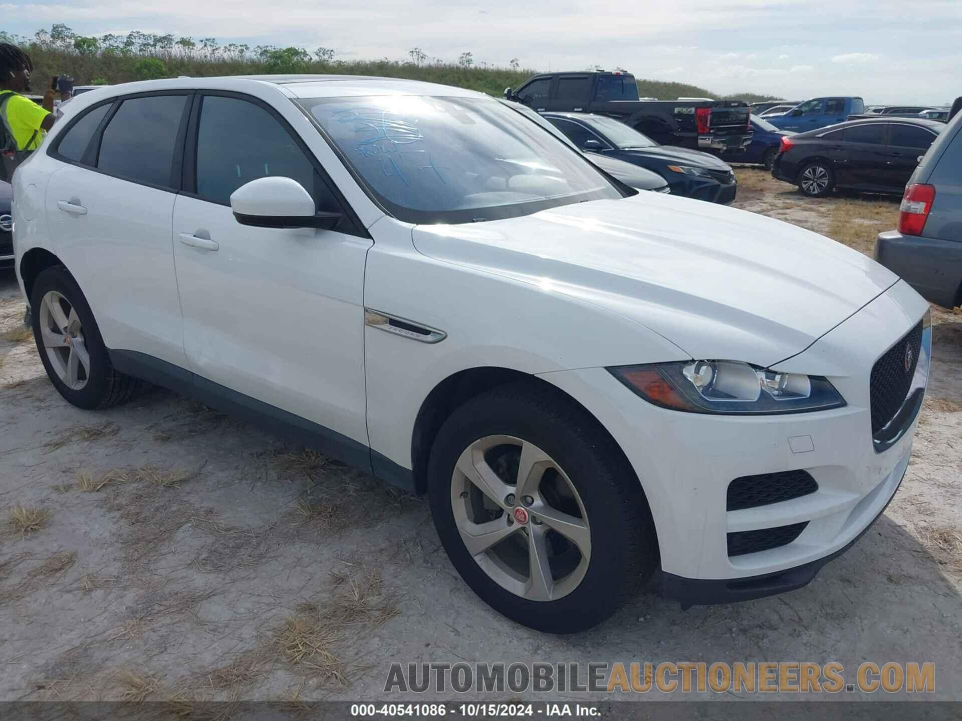 SADCJ2FX7JA274452 JAGUAR F-PACE 2018