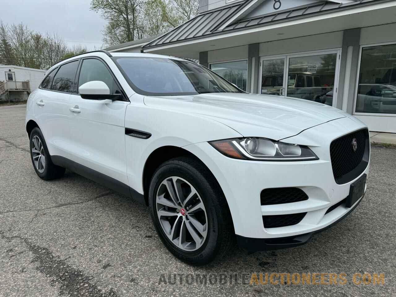 SADCJ2FX8JA279921 JAGUAR F-PACE 2018