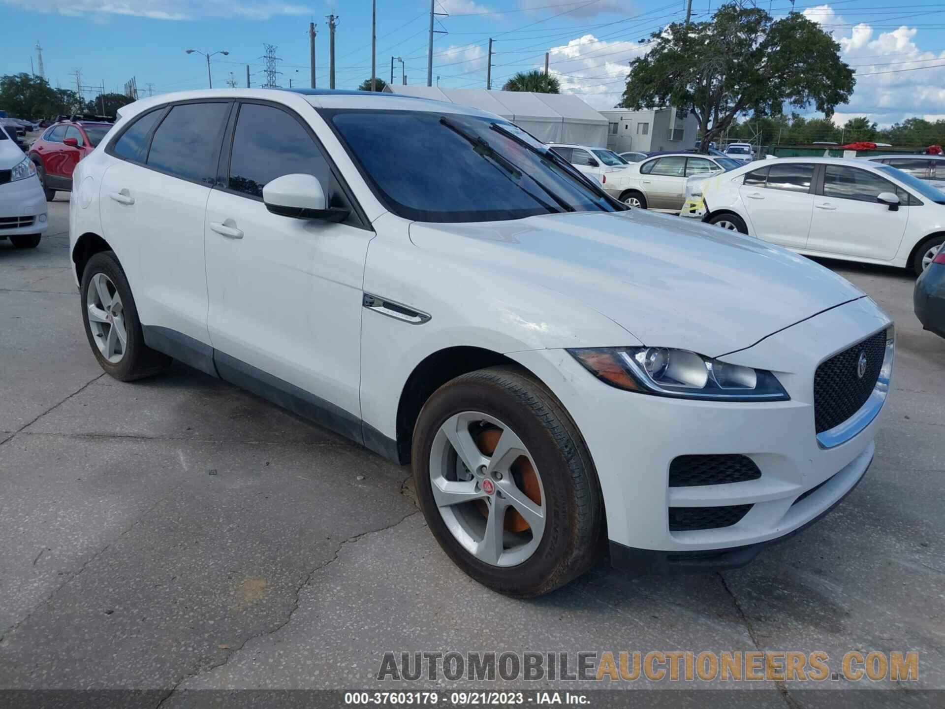 SADCJ2GX4JA236451 JAGUAR F-PACE 2018