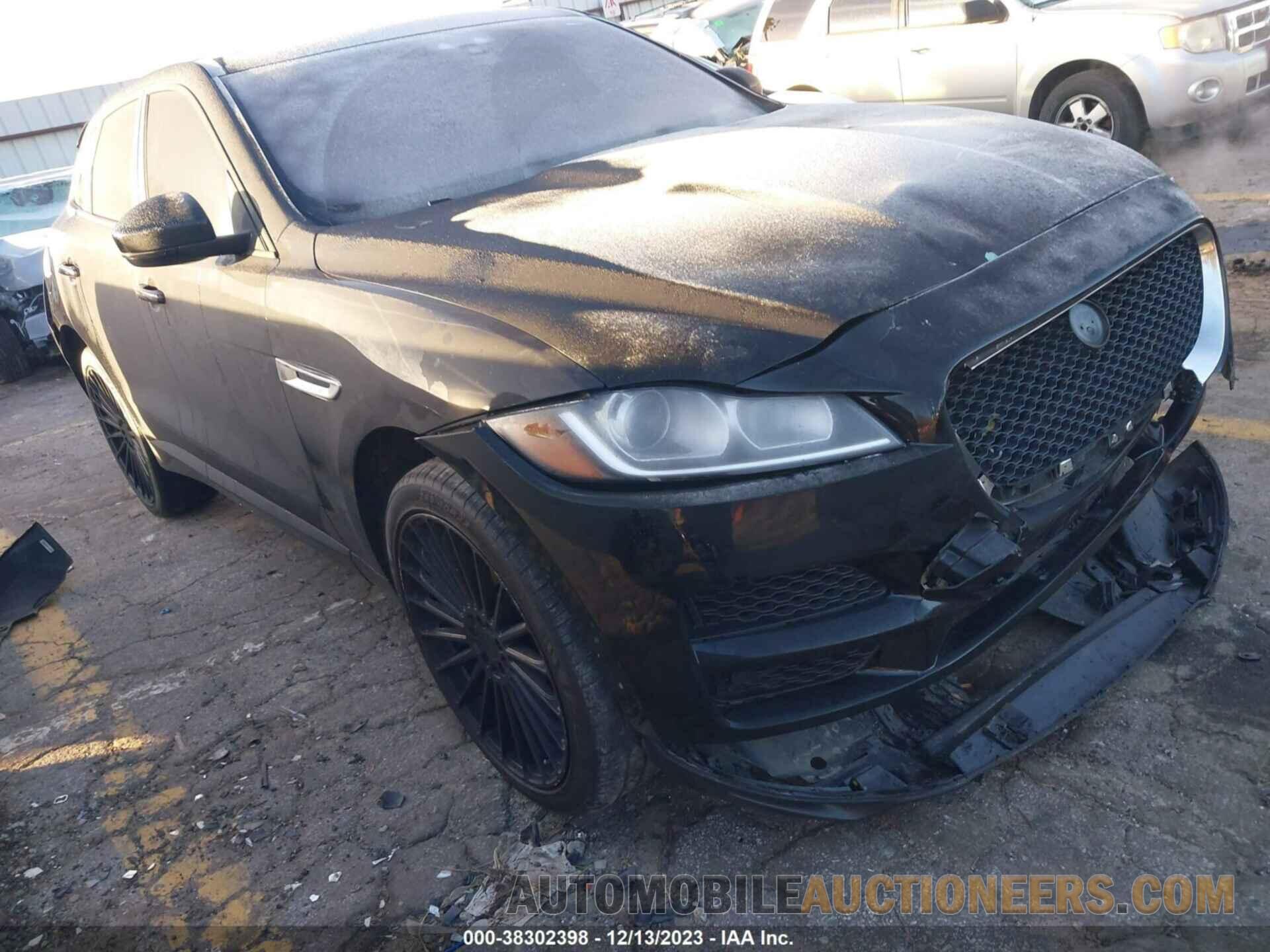 SADCJ2GX5JA237415 JAGUAR F-PACE 2018